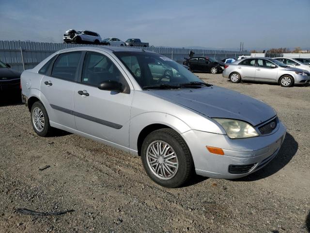 Photo 3 VIN: 1FAFP34NX7W290144 - FORD FOCUS ZX4 