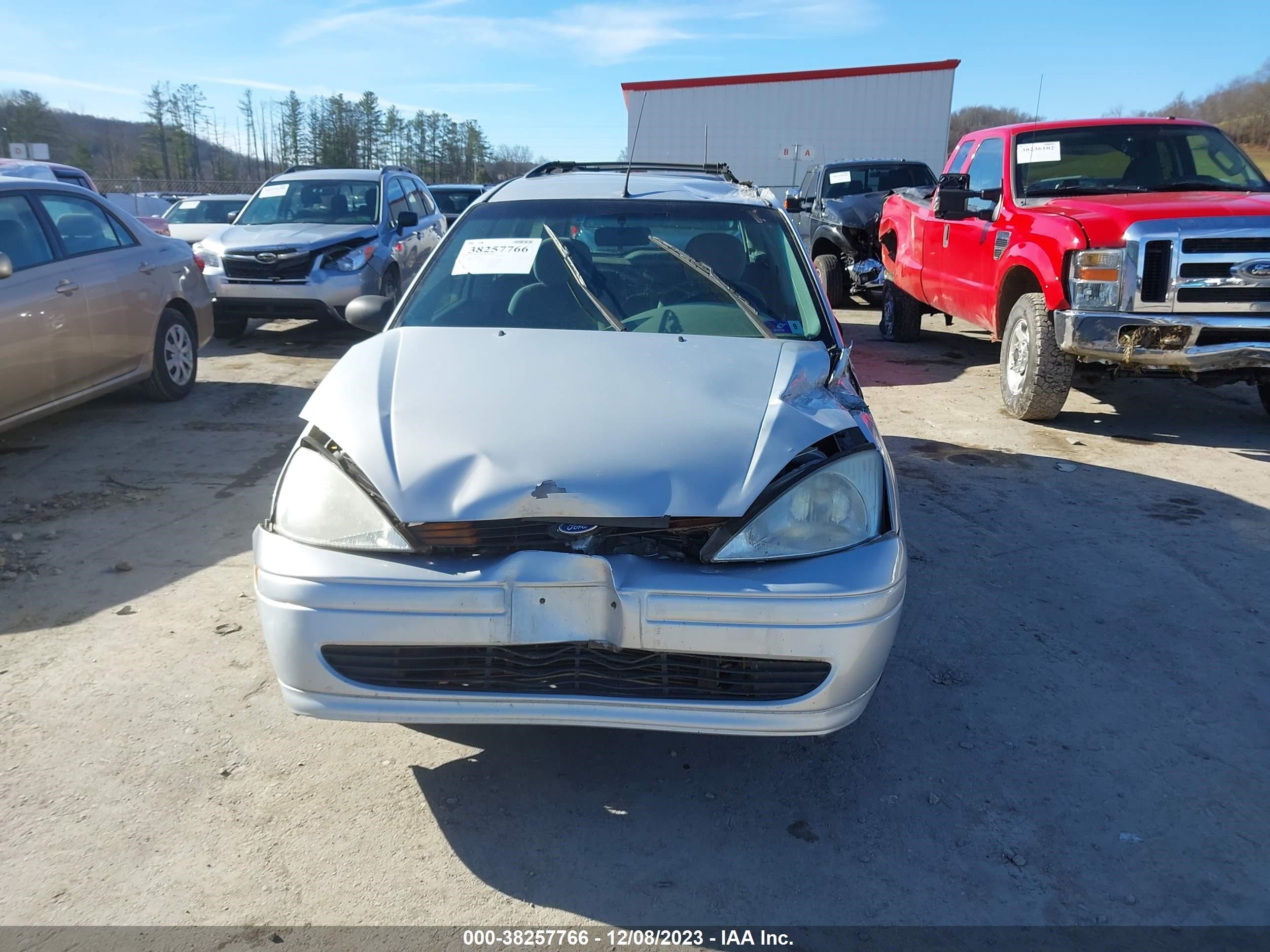 Photo 11 VIN: 1FAFP36333W150068 - FORD FOCUS 