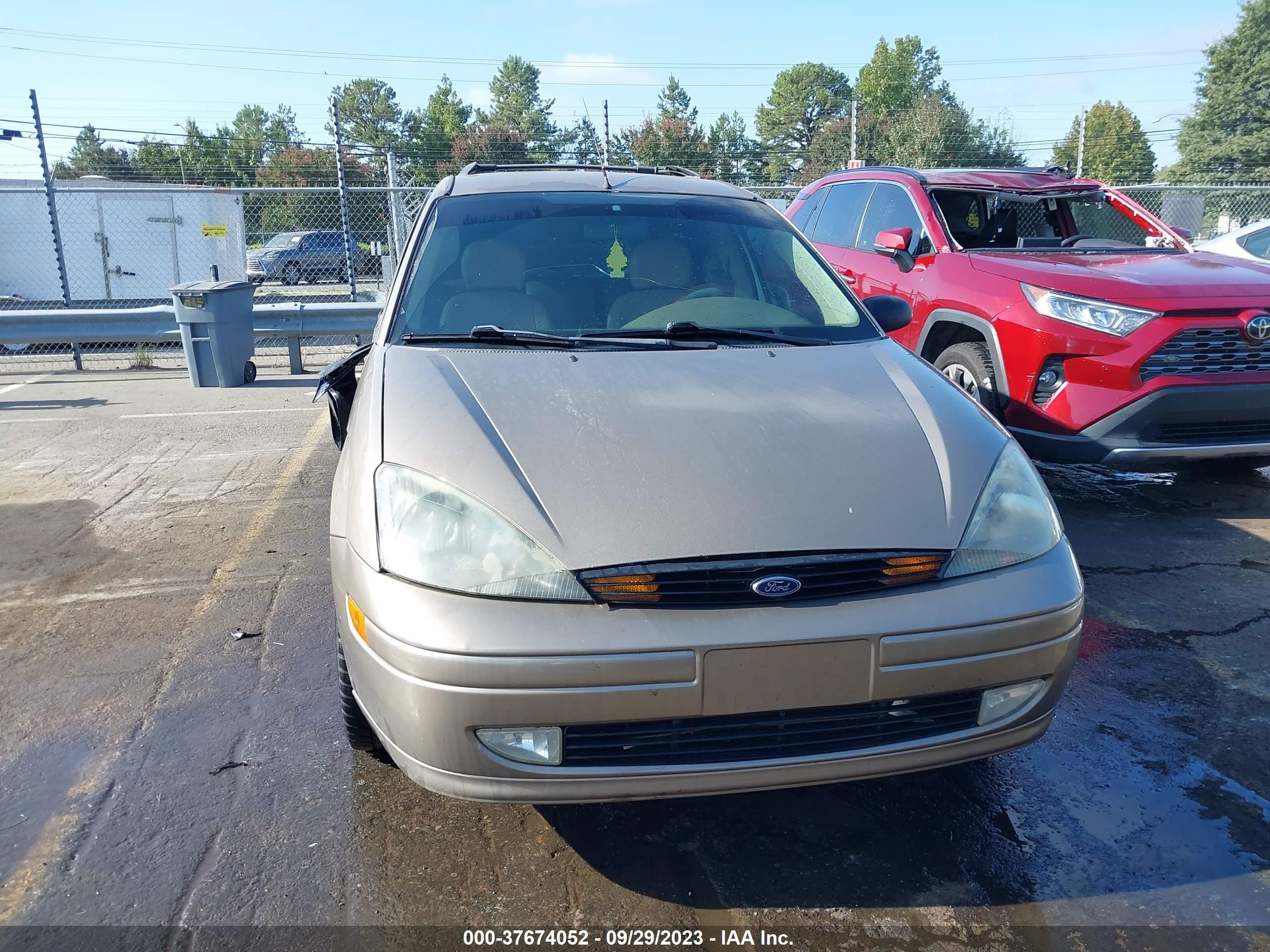 Photo 11 VIN: 1FAFP36343W159491 - FORD FOCUS 