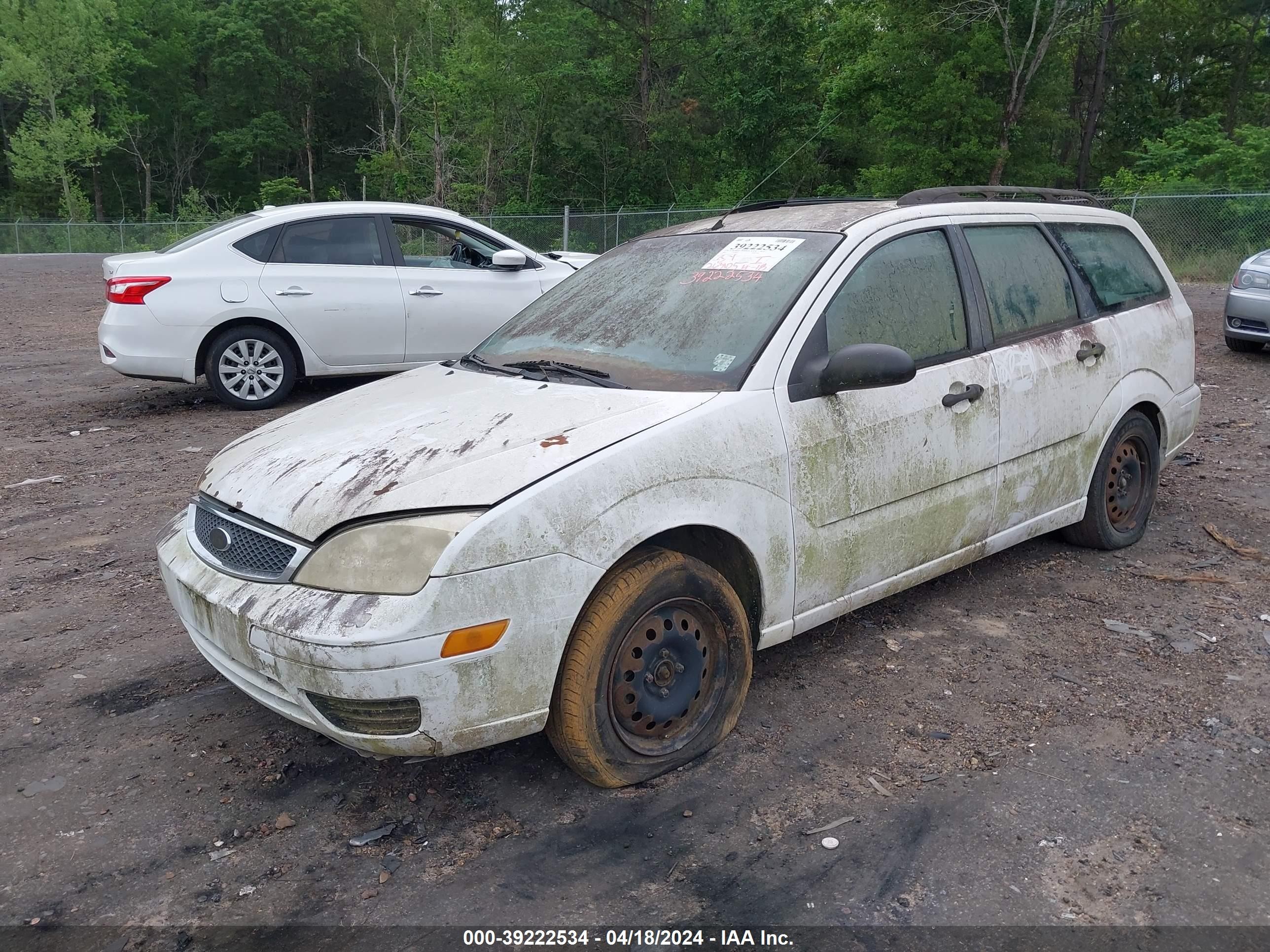 Photo 1 VIN: 1FAFP36N15W135394 - FORD FOCUS 