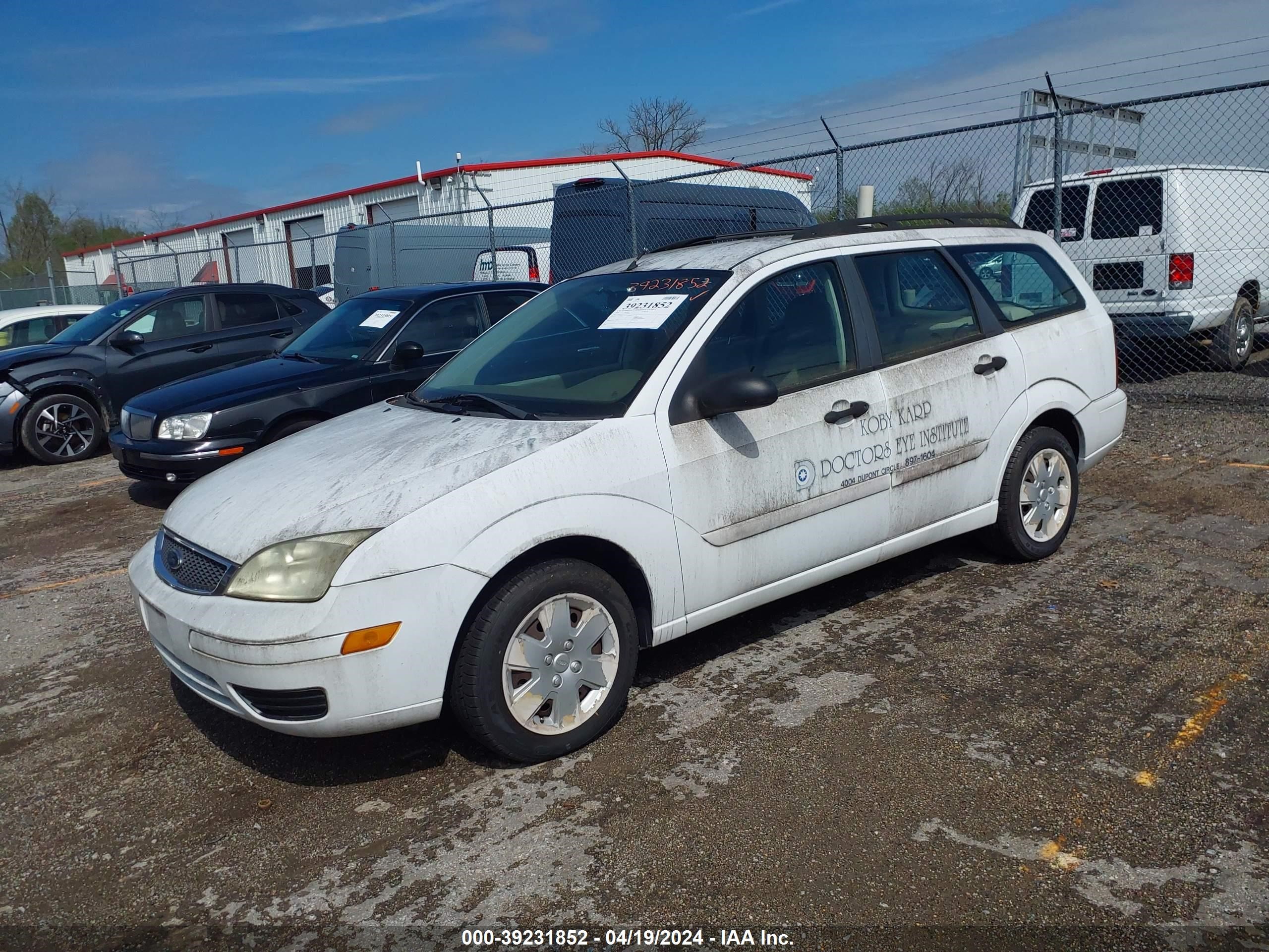 Photo 1 VIN: 1FAFP36N16W102218 - FORD FOCUS 