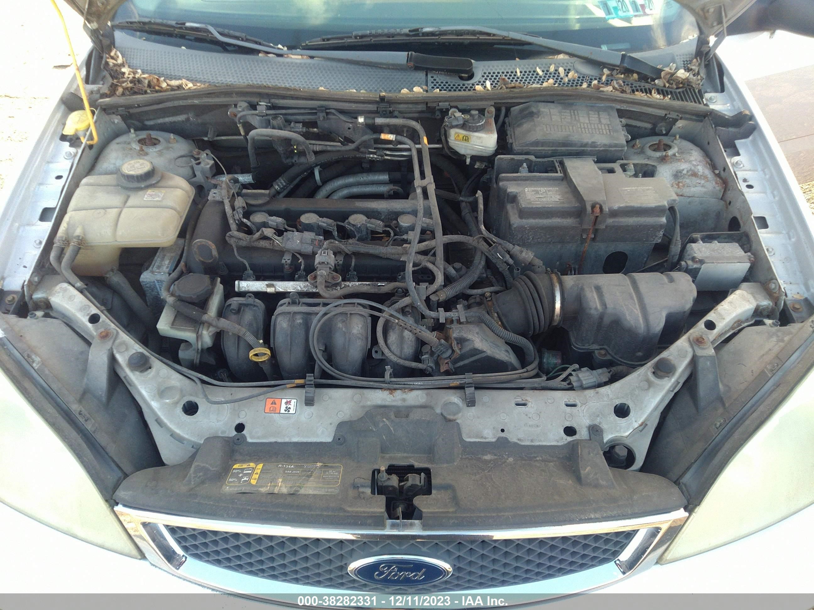 Photo 9 VIN: 1FAFP36N56W255832 - FORD FOCUS 