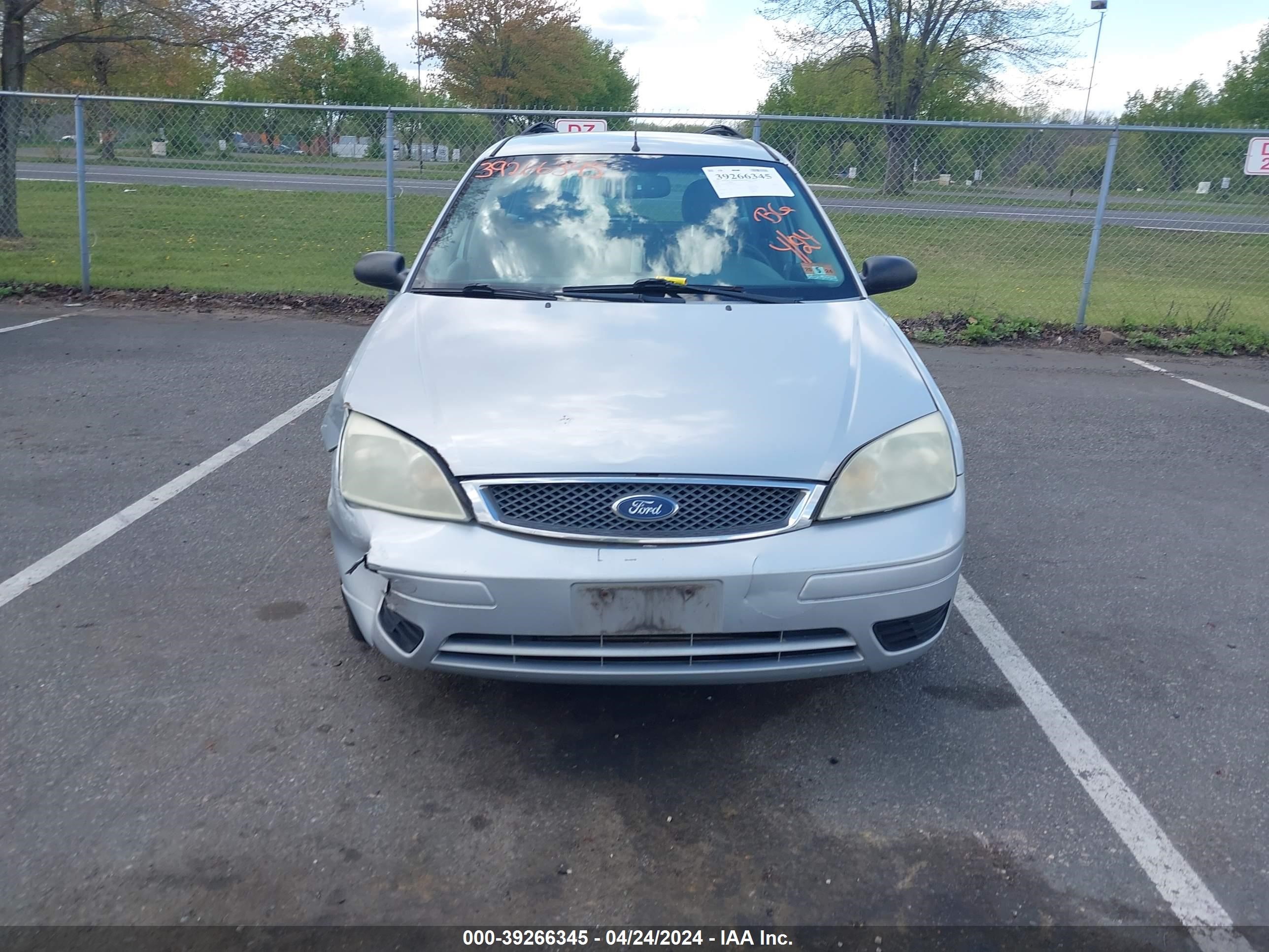 Photo 11 VIN: 1FAFP36N85W287589 - FORD FOCUS 