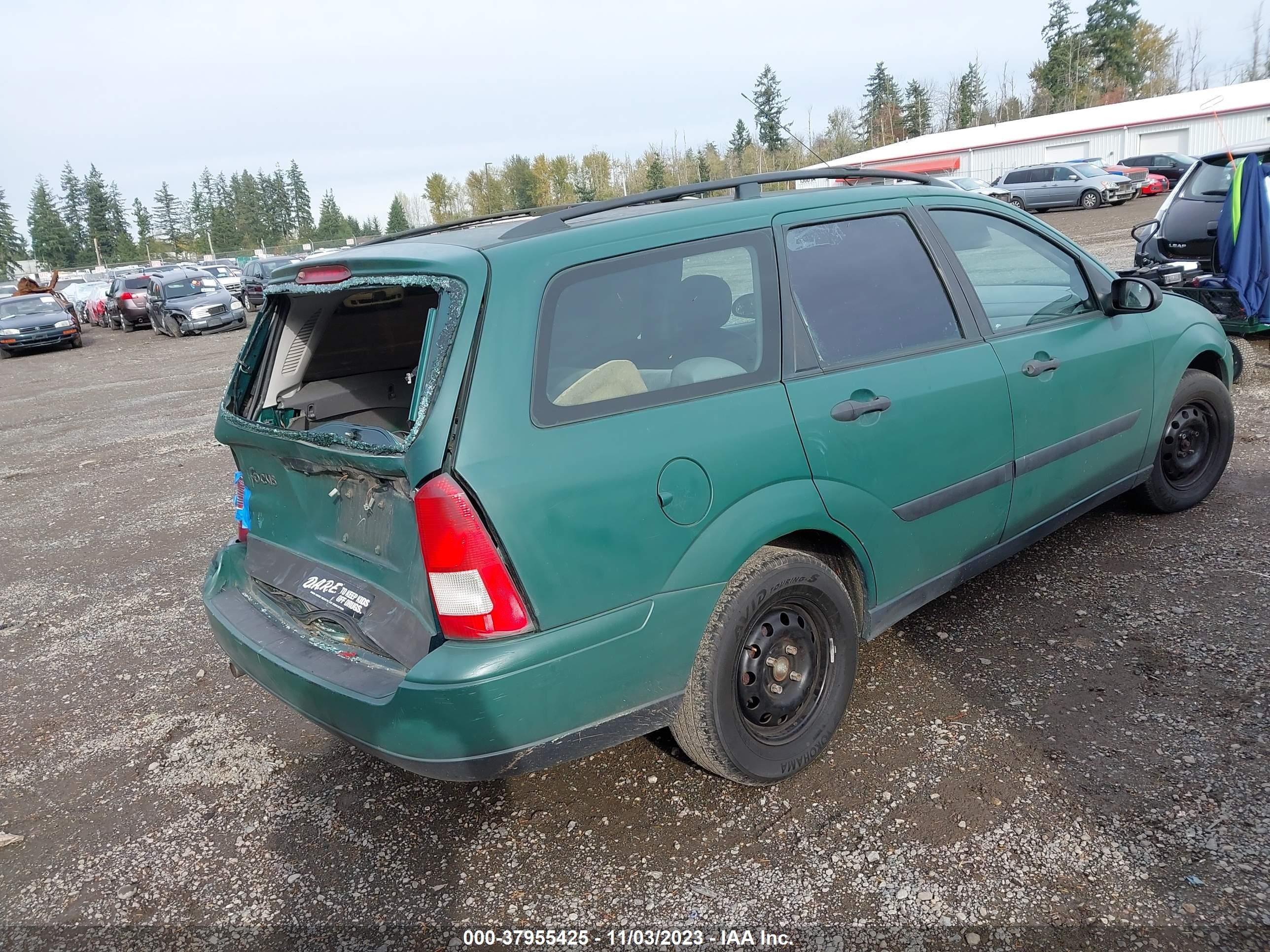 Photo 3 VIN: 1FAFP36P31W127678 - FORD FOCUS 