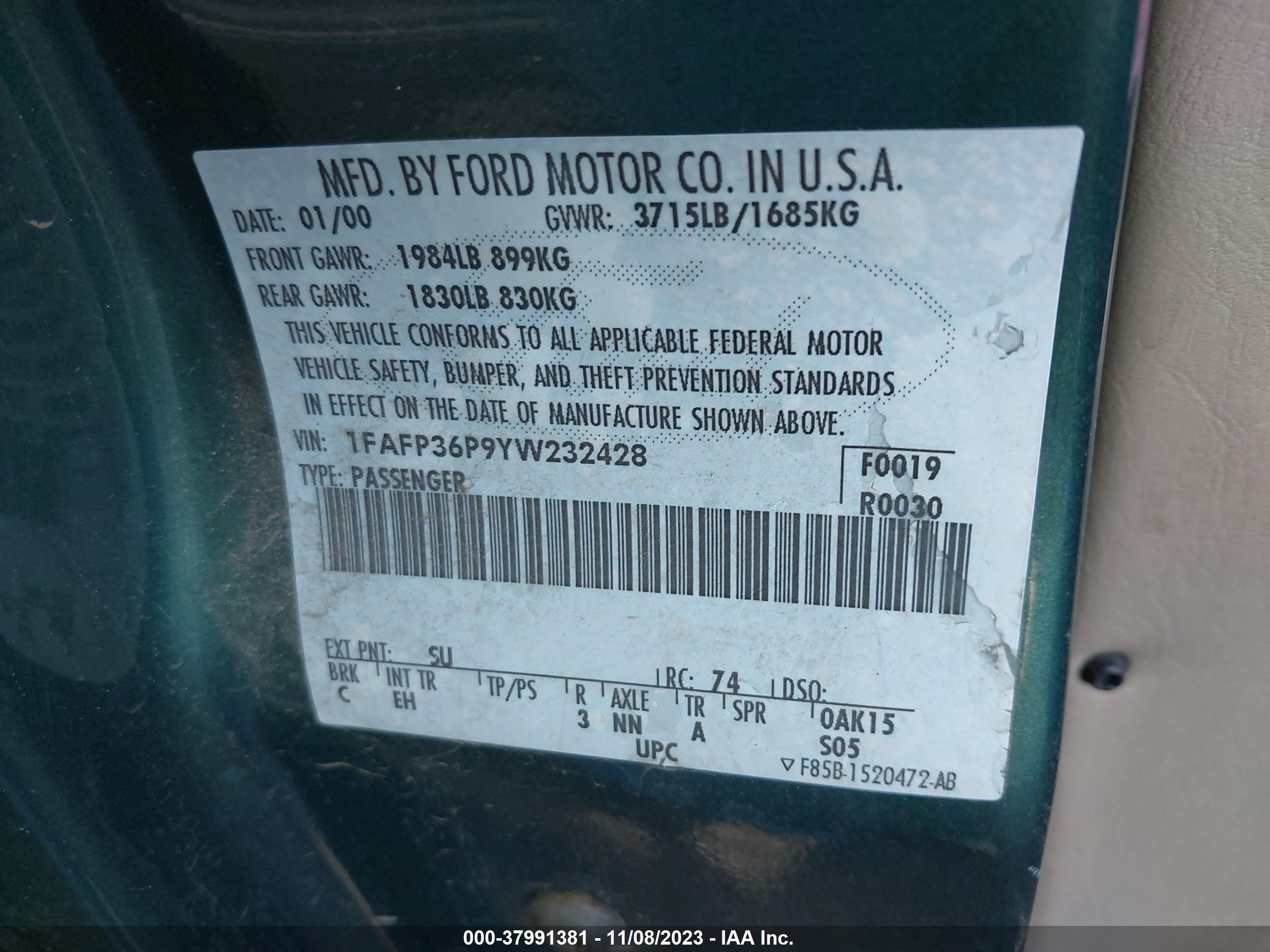 Photo 8 VIN: 1FAFP36P9YW232428 - FORD FOCUS 