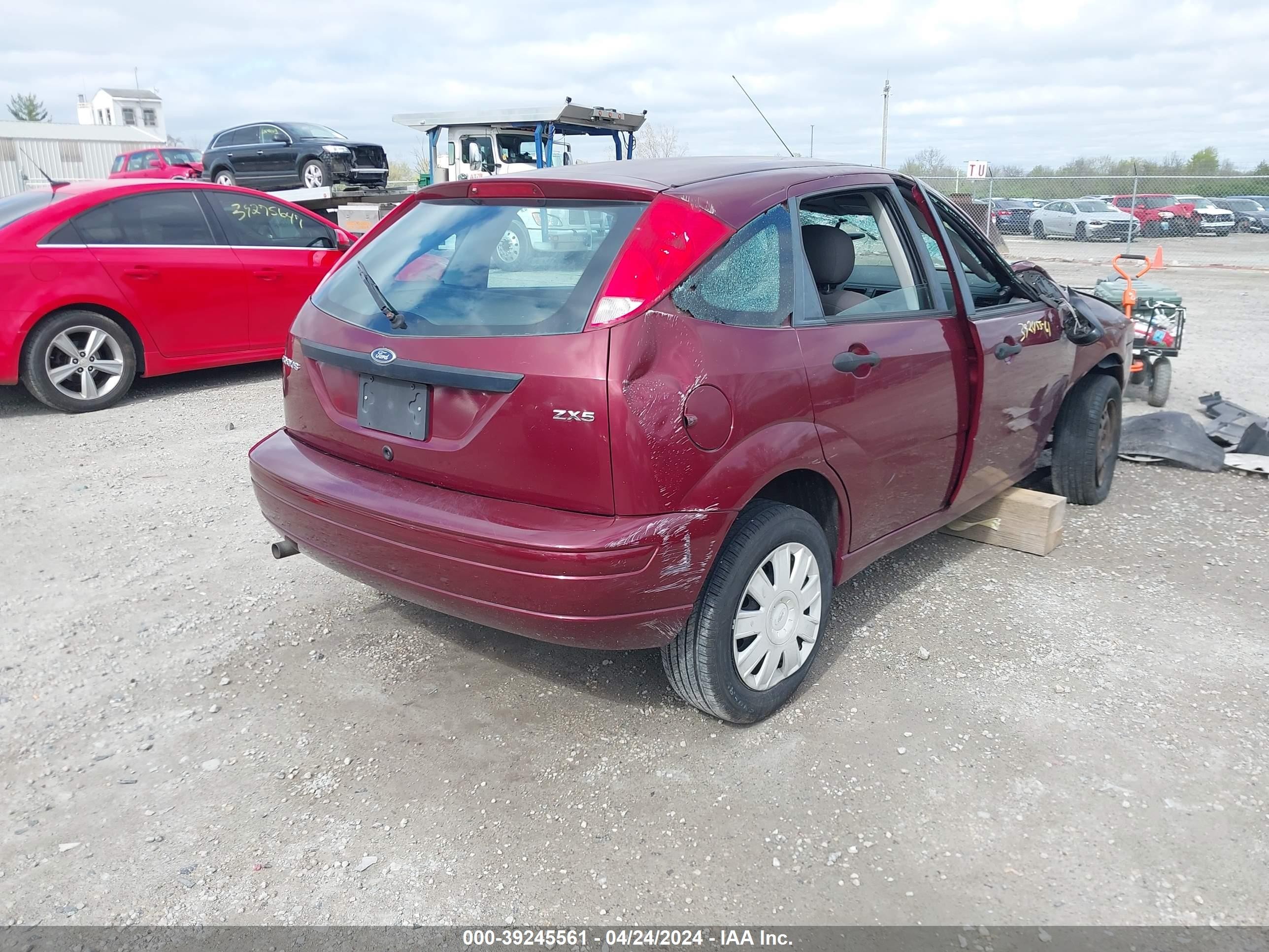 Photo 3 VIN: 1FAFP37N06W166233 - FORD FOCUS 