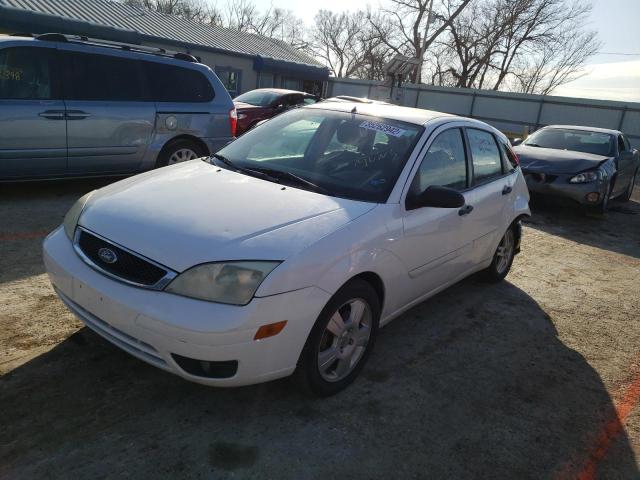 Photo 1 VIN: 1FAFP37N07W119690 - FORD FOCUS ZX5 