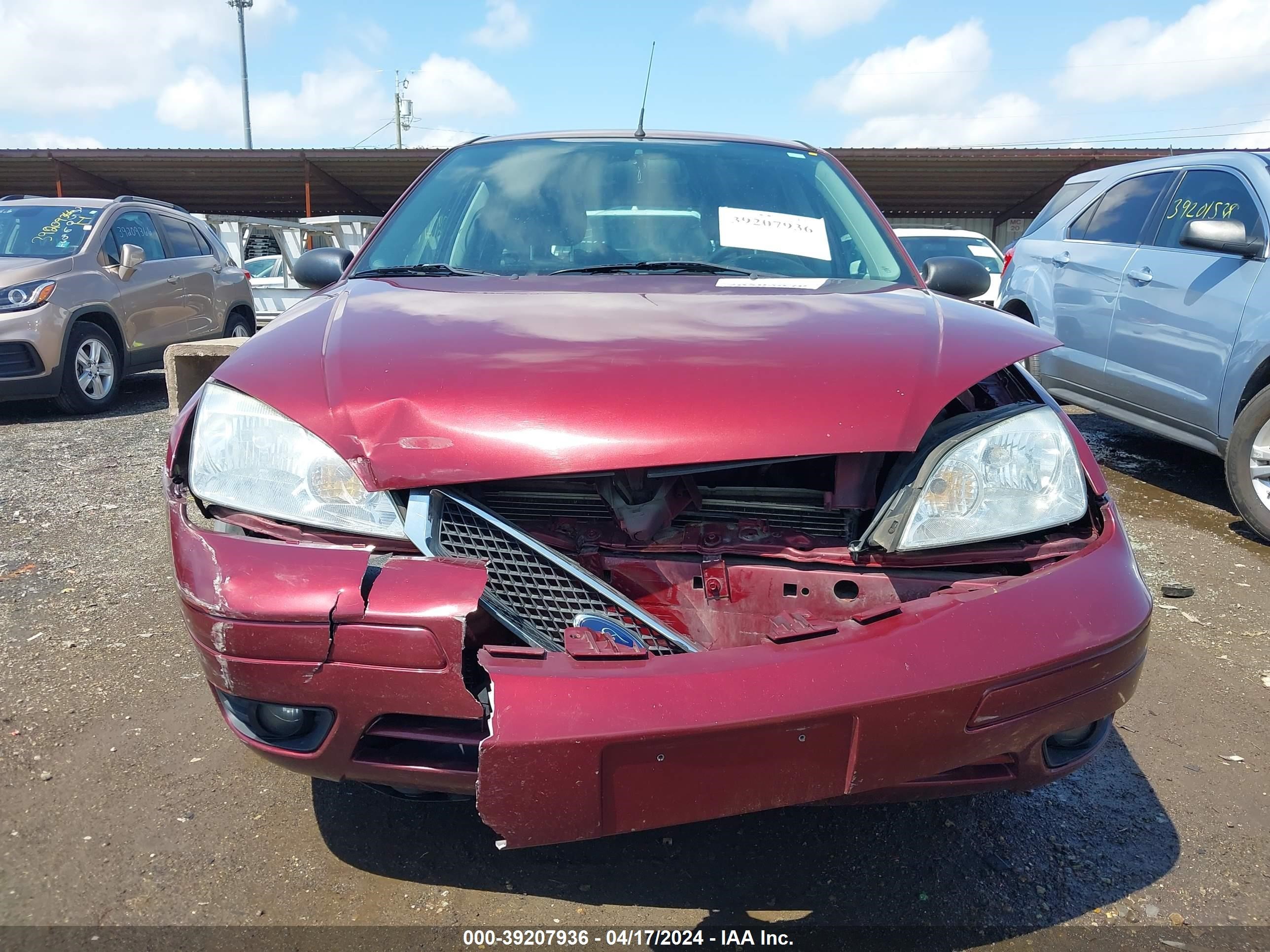 Photo 5 VIN: 1FAFP37N36W169014 - FORD FOCUS 