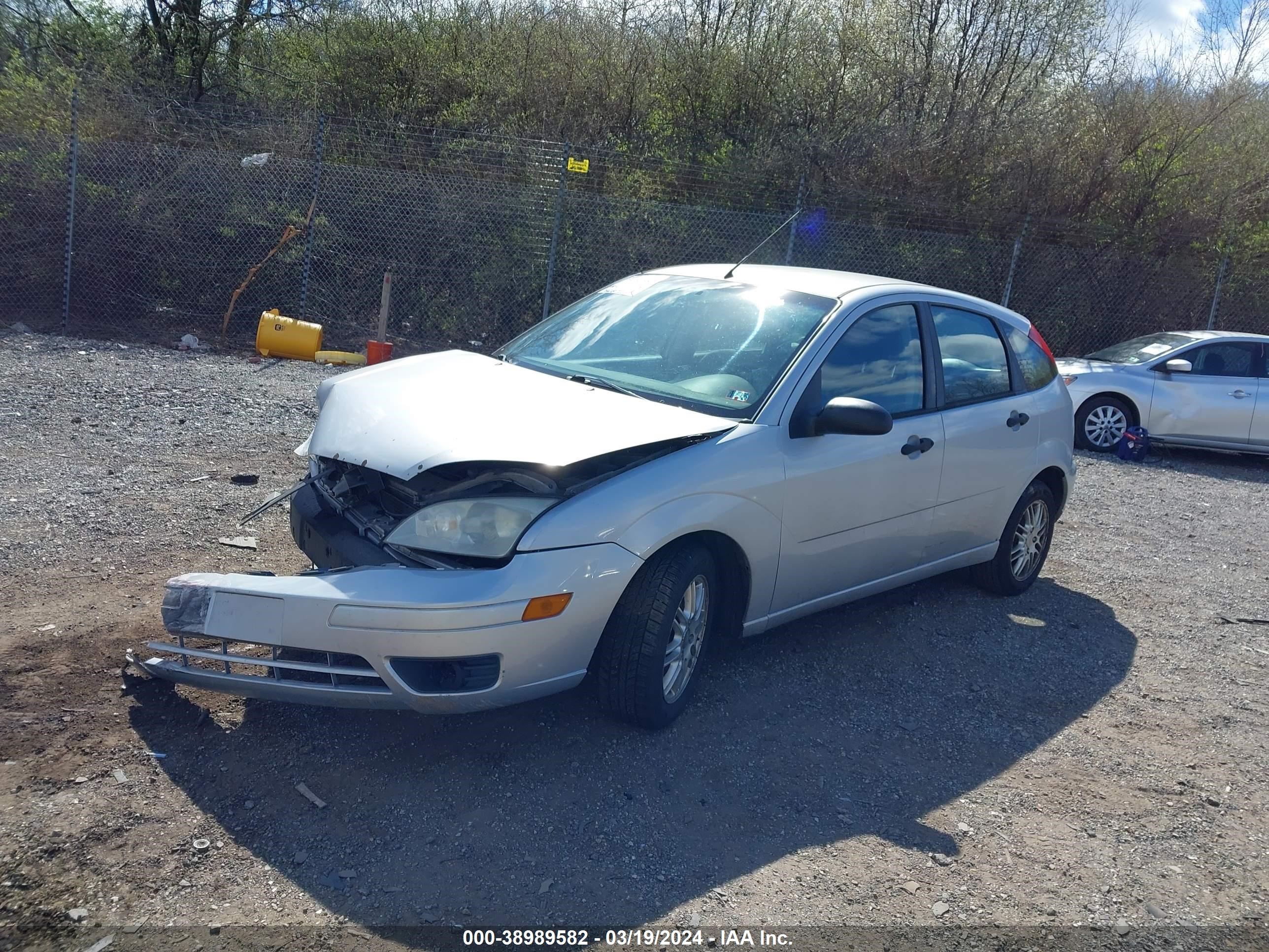 Photo 1 VIN: 1FAFP37N96W165646 - FORD FOCUS 