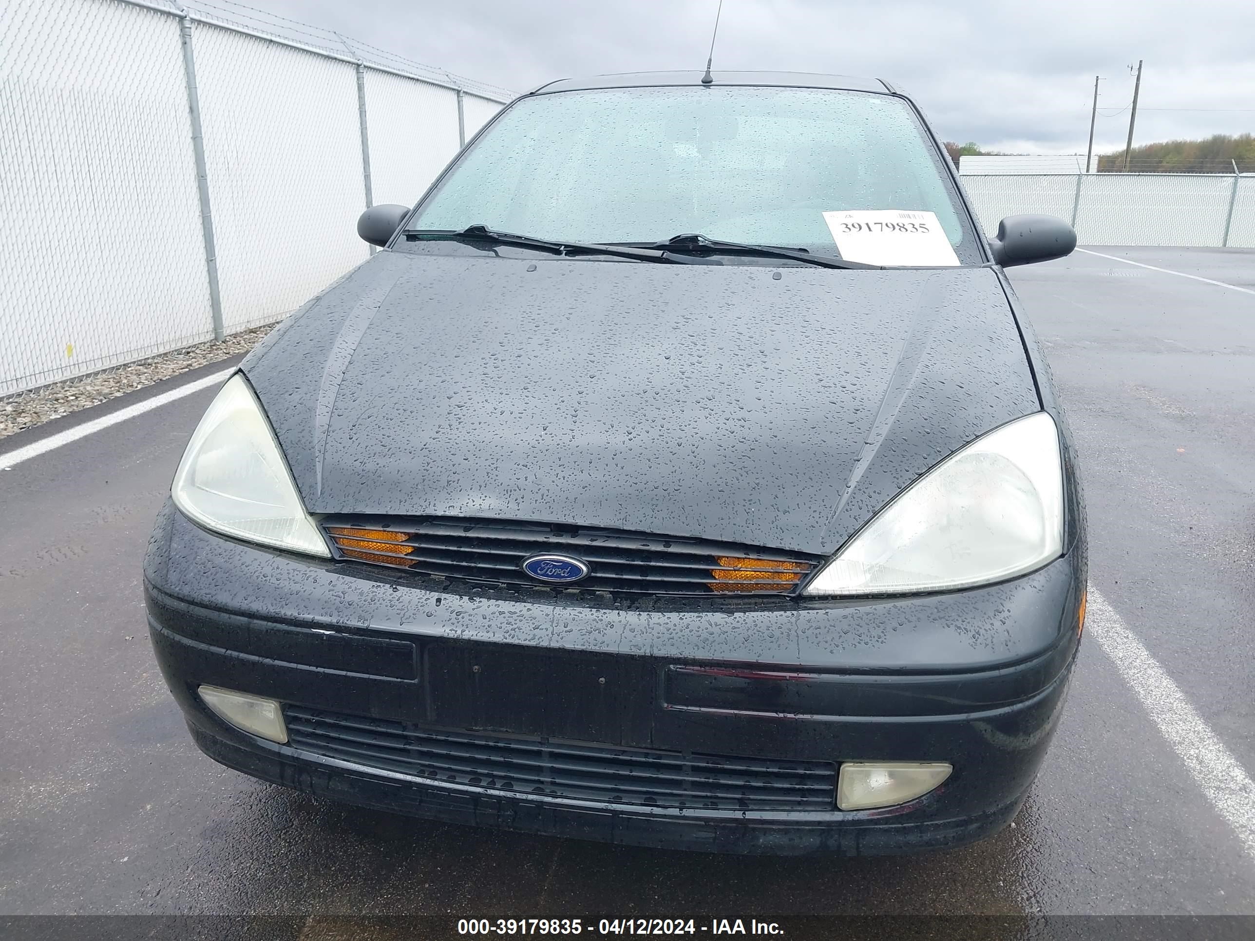 Photo 12 VIN: 1FAFP38312W150680 - FORD FOCUS 