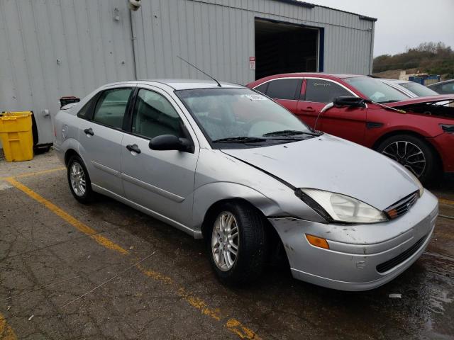 Photo 3 VIN: 1FAFP3832YW275521 - FORD FOCUS ZTS 