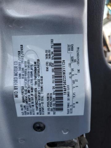 Photo 11 VIN: 1FAFP38Z25W311126 - FORD FOCUS ZX4 