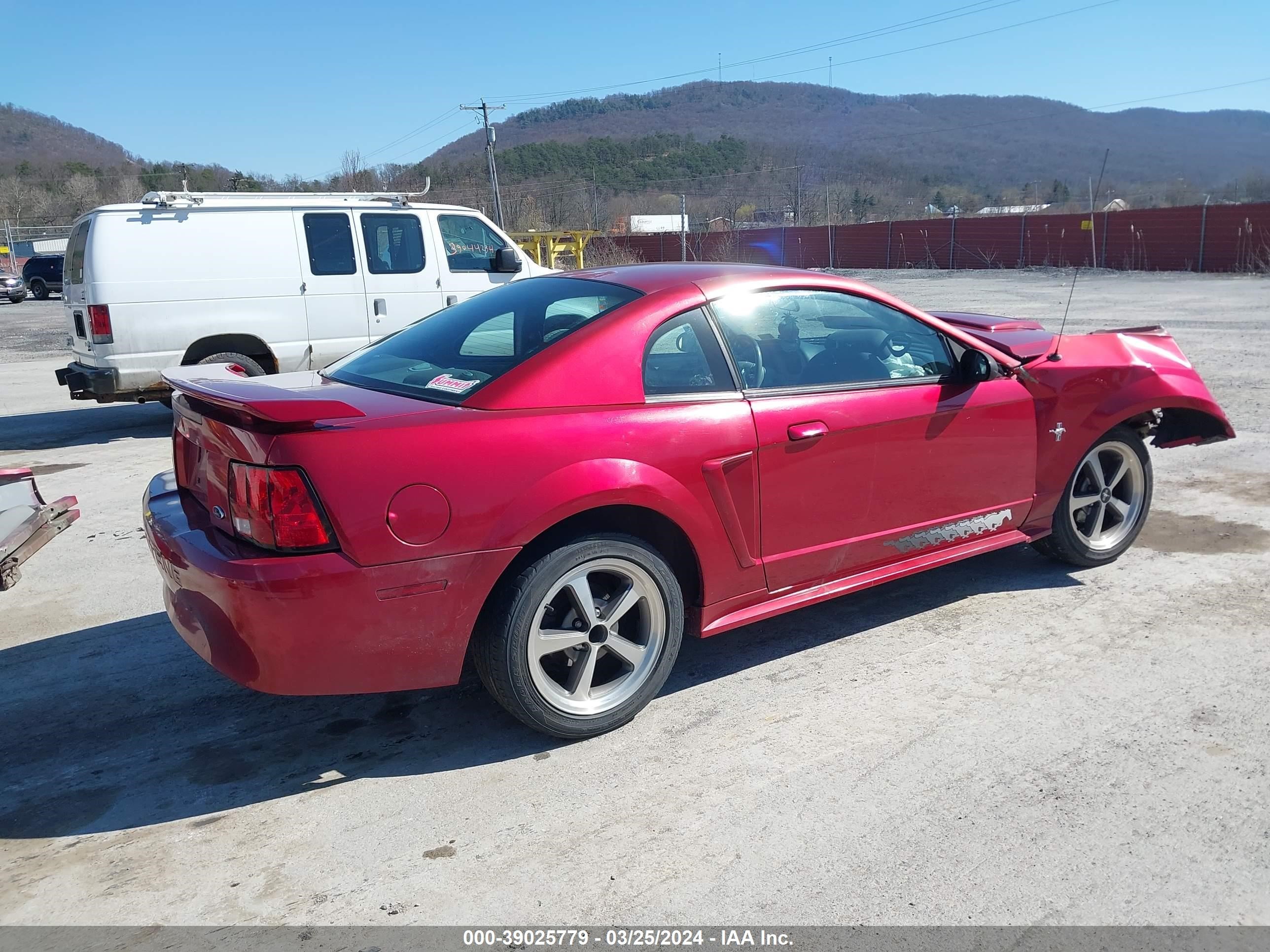 Photo 3 VIN: 1FAFP40403F306557 - FORD MUSTANG 