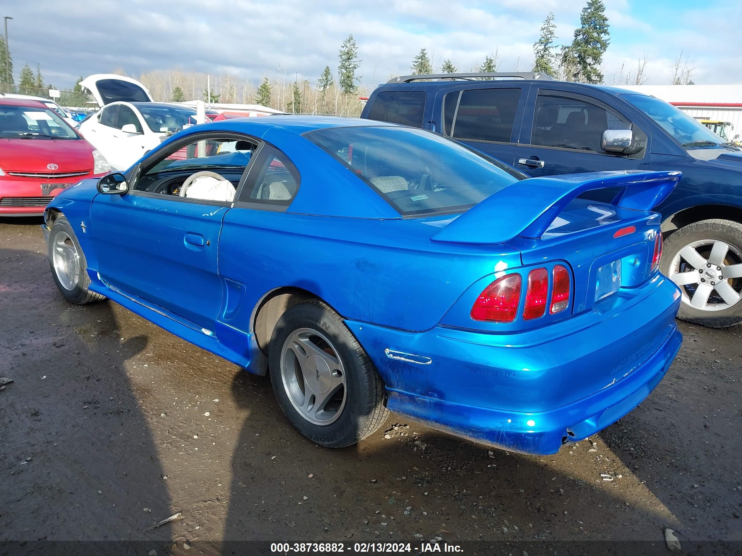 Photo 2 VIN: 1FAFP4041WF253310 - FORD MUSTANG 