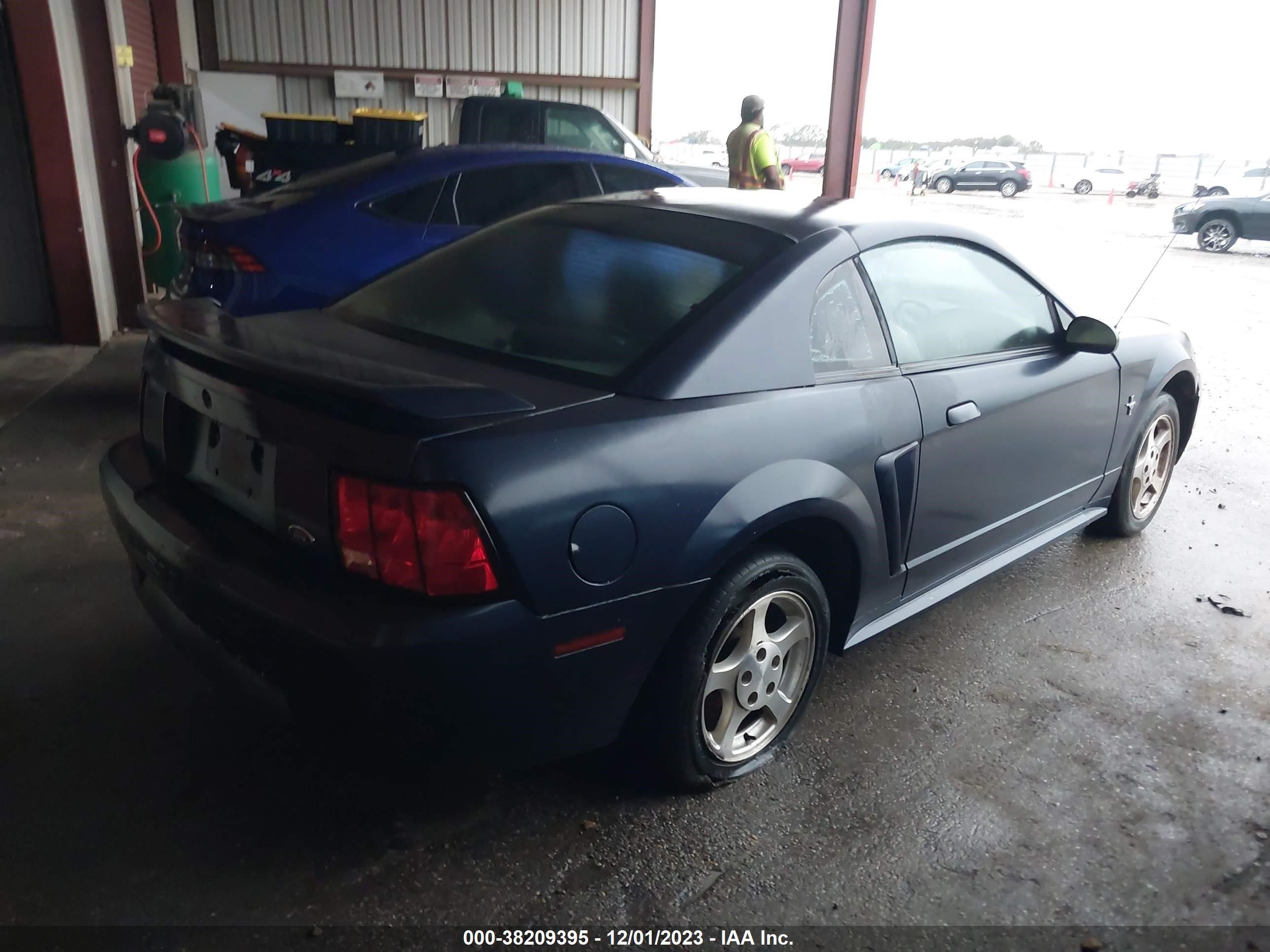 Photo 3 VIN: 1FAFP40433F310389 - FORD MUSTANG 