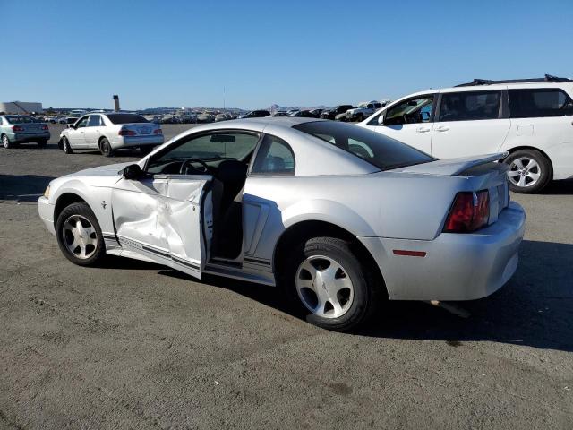 Photo 1 VIN: 1FAFP4043YF195073 - FORD MUSTANG 