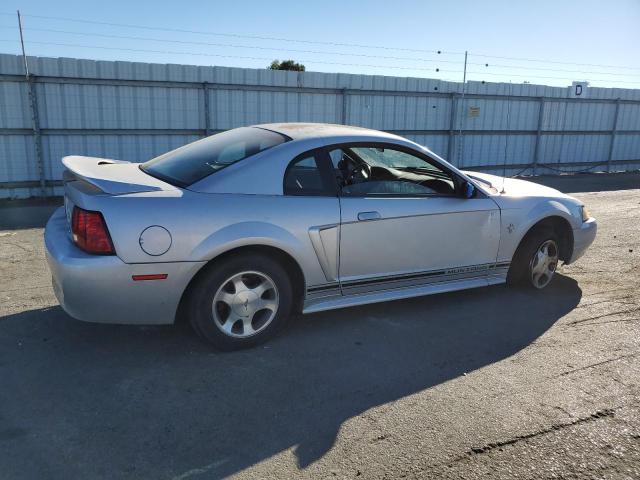 Photo 2 VIN: 1FAFP4043YF195073 - FORD MUSTANG 