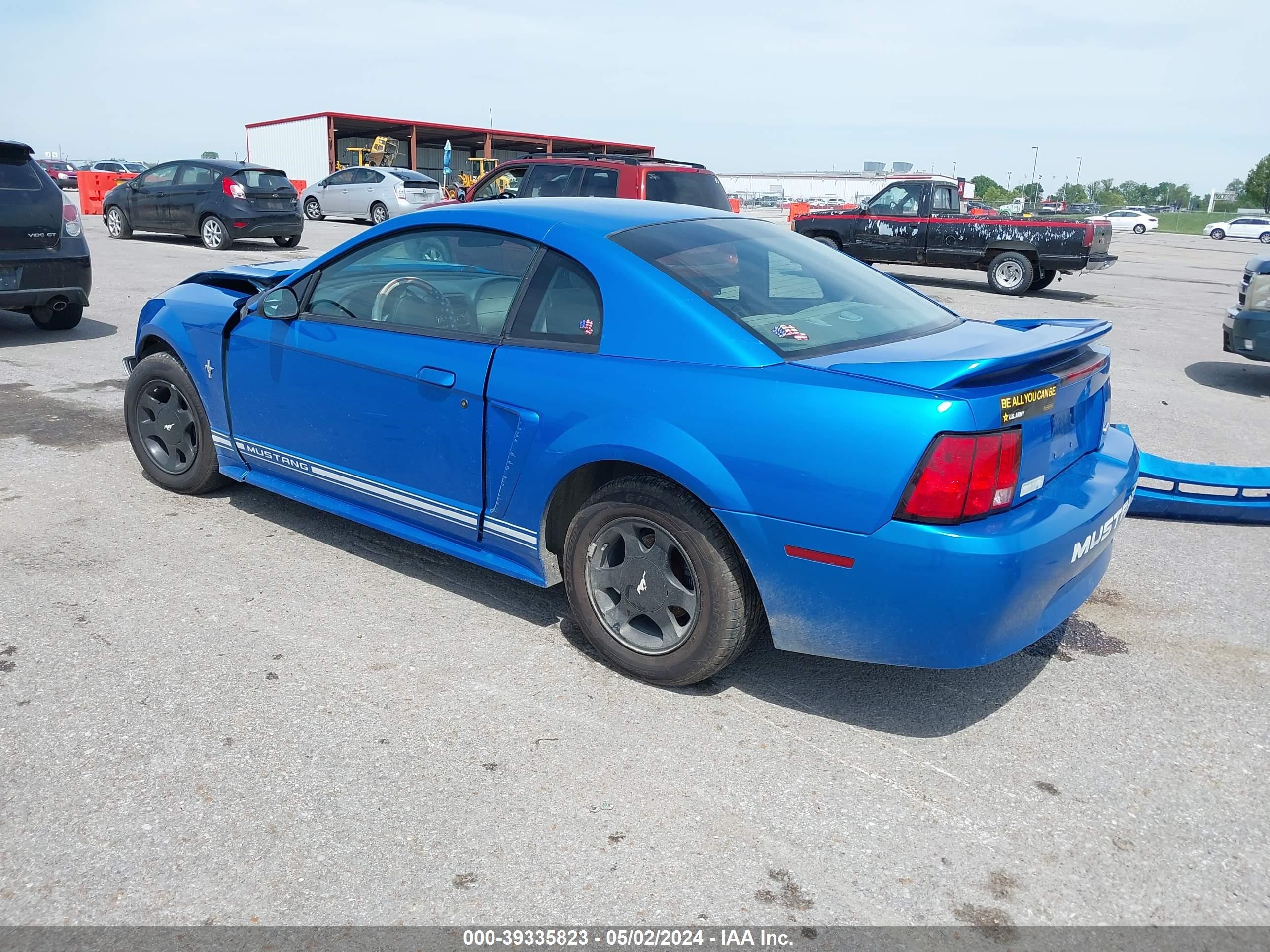 Photo 2 VIN: 1FAFP4043YF196000 - FORD MUSTANG 