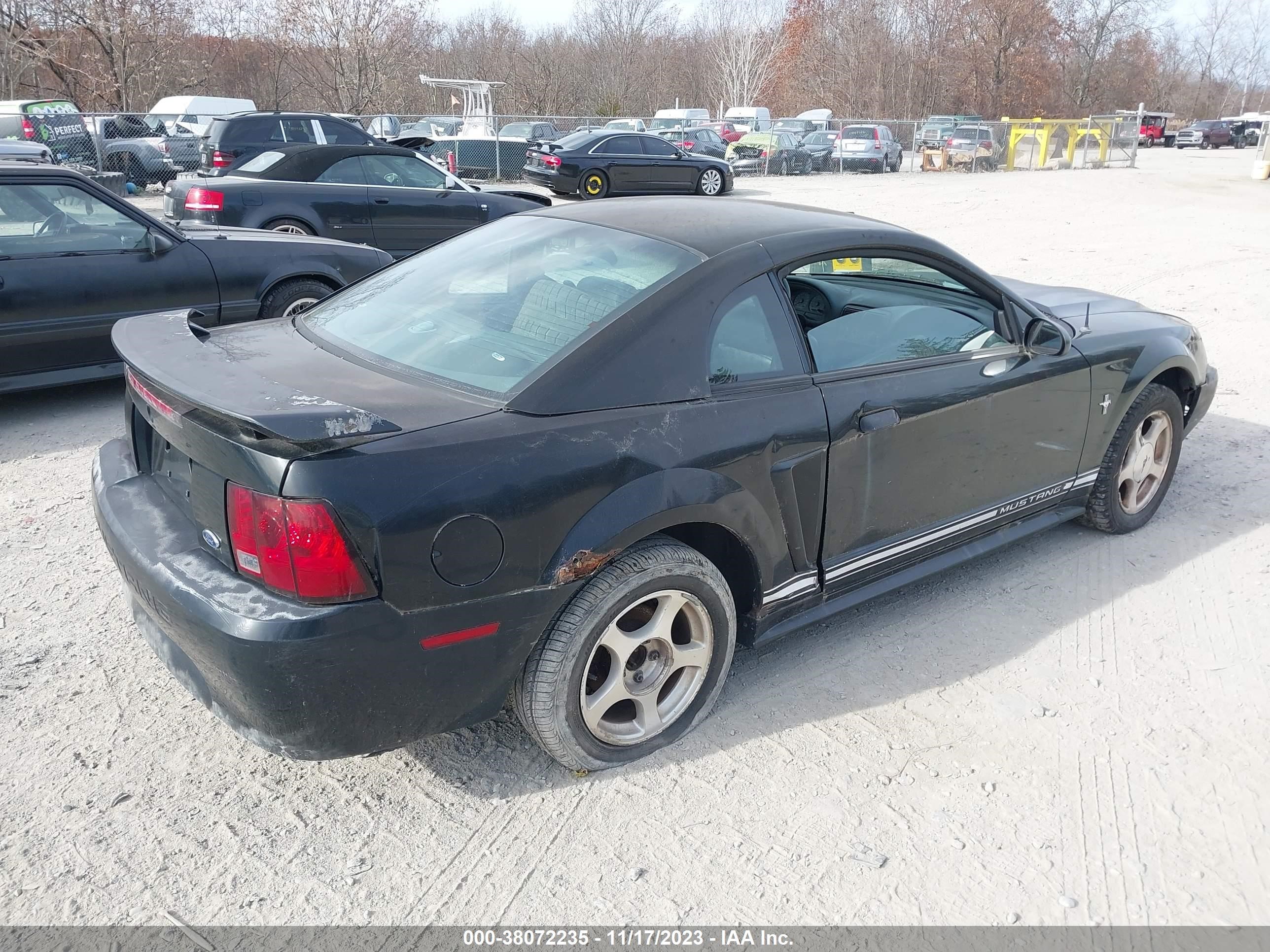 Photo 3 VIN: 1FAFP40451F227608 - FORD MUSTANG 