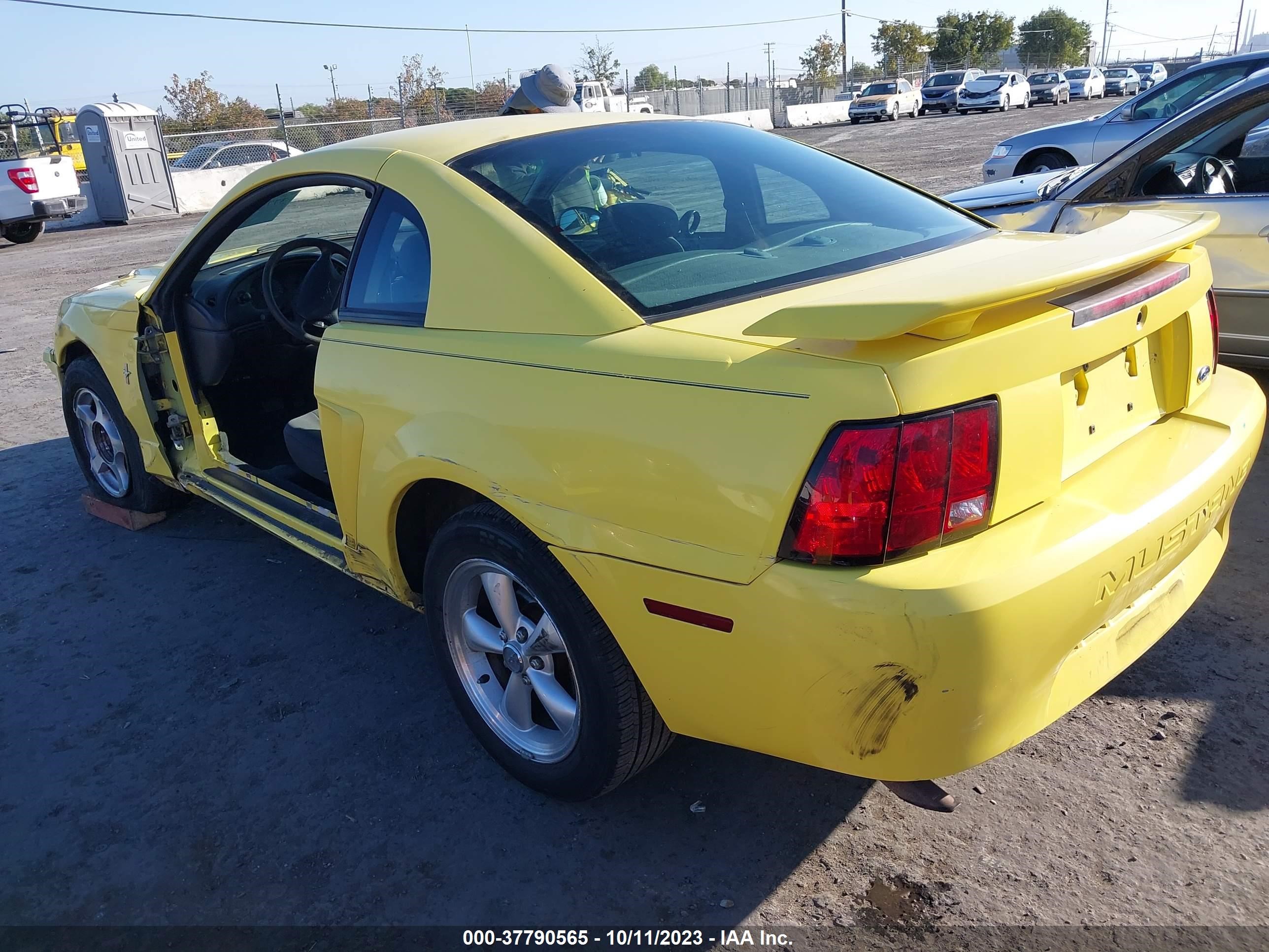 Photo 2 VIN: 1FAFP40482F201893 - FORD MUSTANG 