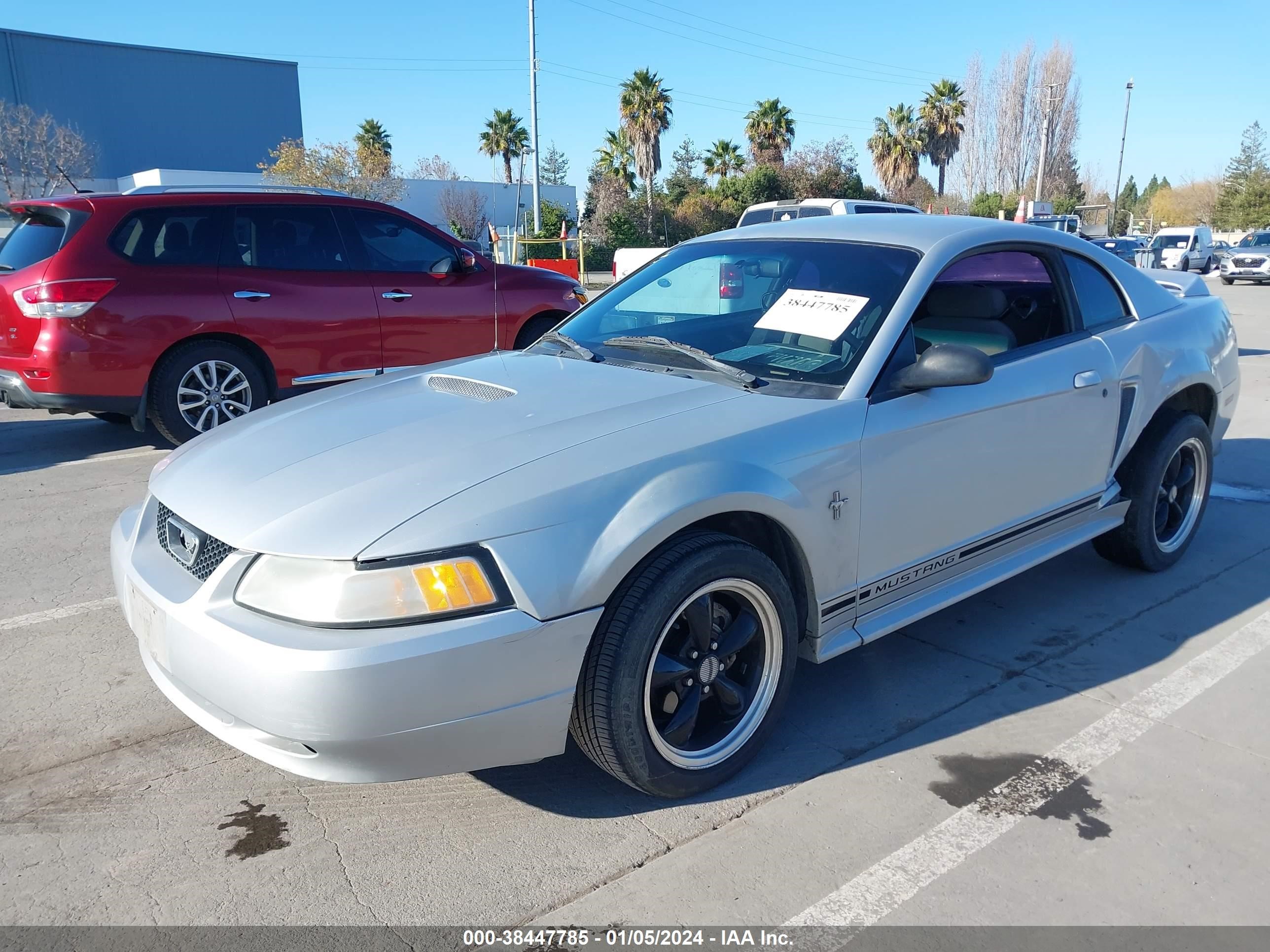 Photo 1 VIN: 1FAFP4049YF181663 - FORD MUSTANG 