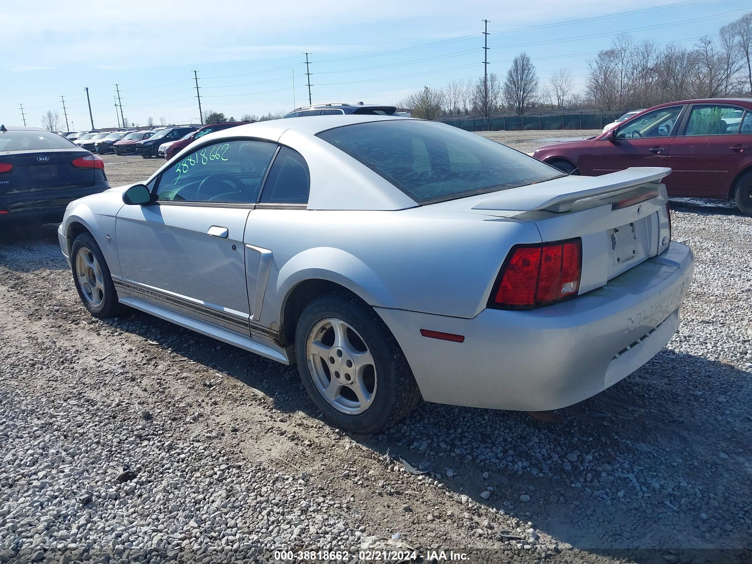 Photo 2 VIN: 1FAFP404X3F320014 - FORD MUSTANG 