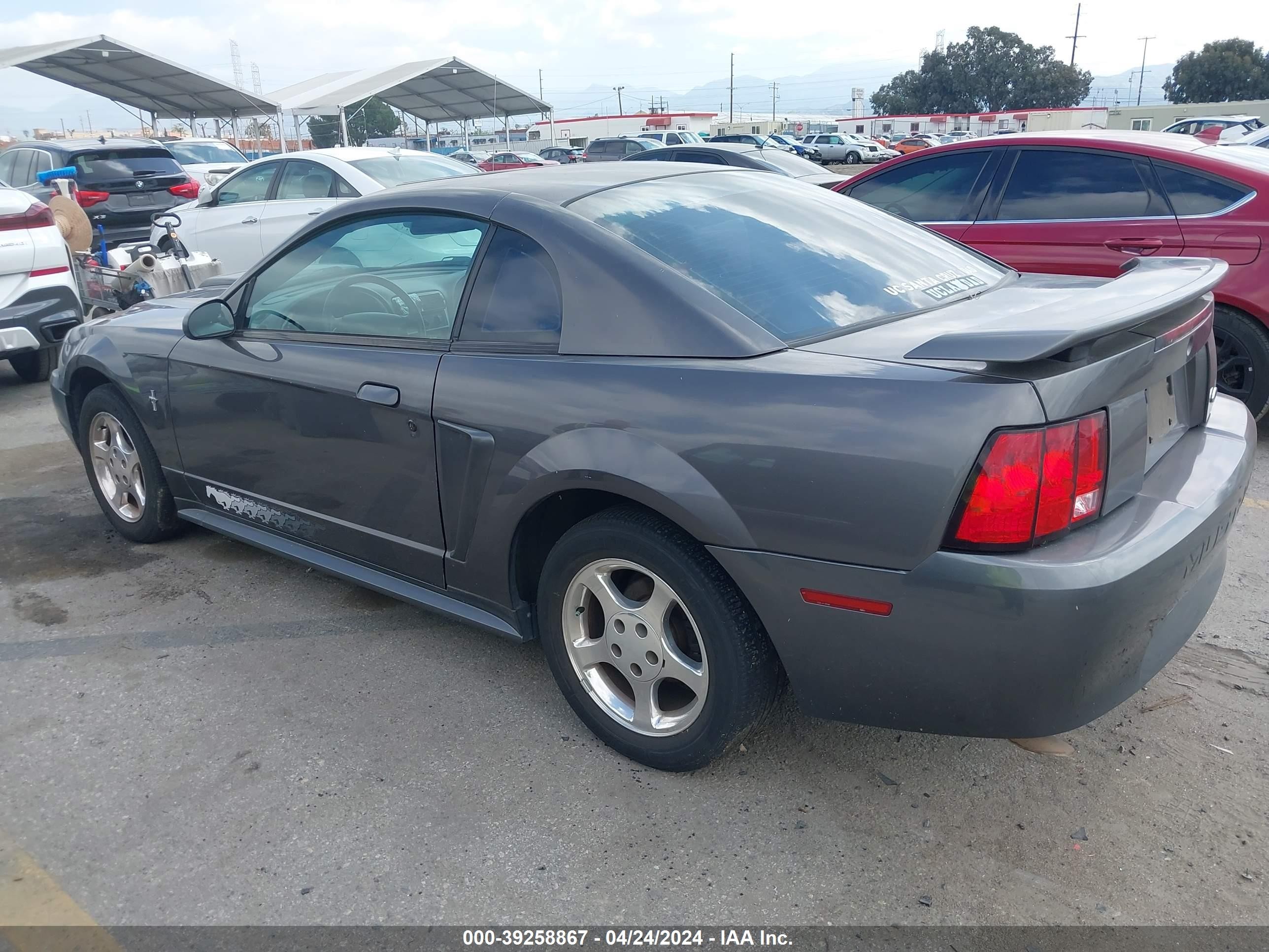 Photo 2 VIN: 1FAFP404X3F357449 - FORD MUSTANG 