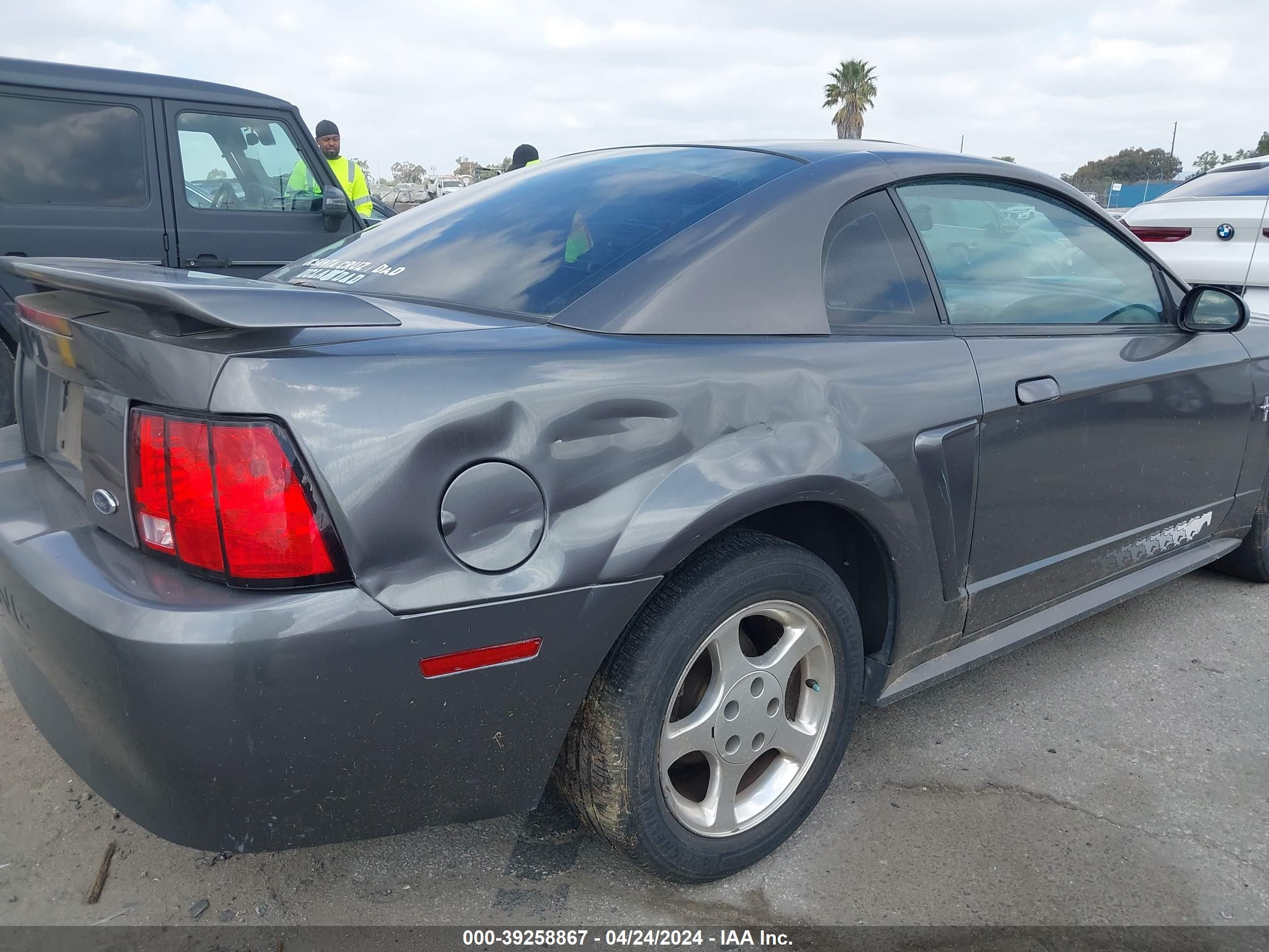 Photo 5 VIN: 1FAFP404X3F357449 - FORD MUSTANG 