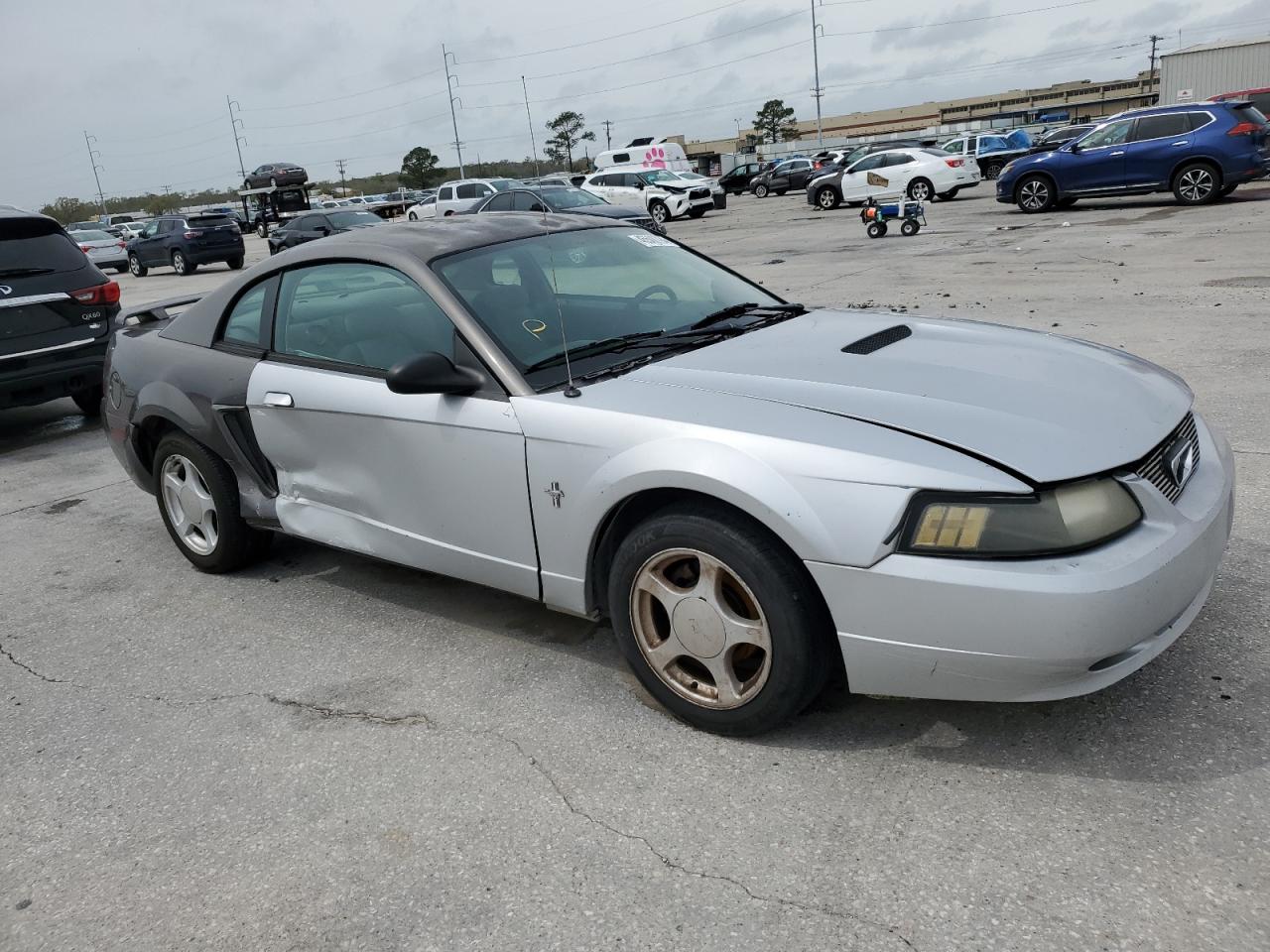 Photo 3 VIN: 1FAFP404X3F384389 - FORD MUSTANG 