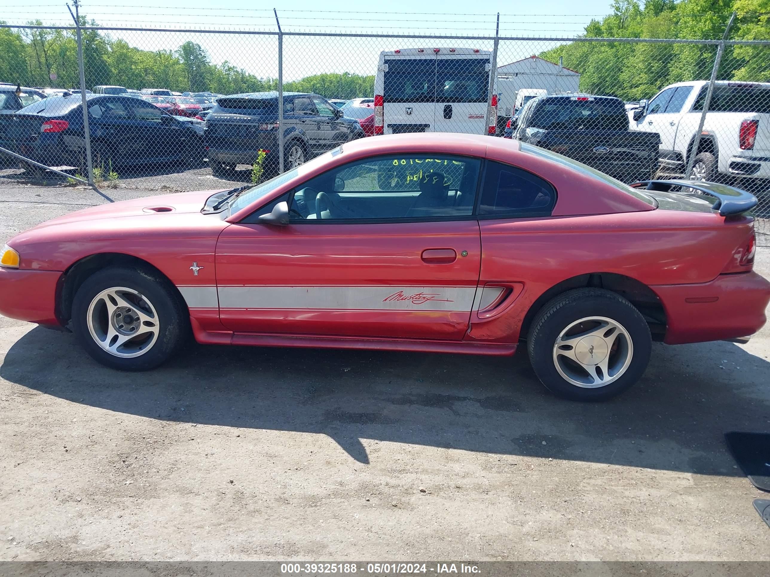 Photo 14 VIN: 1FAFP404XWF122053 - FORD MUSTANG 