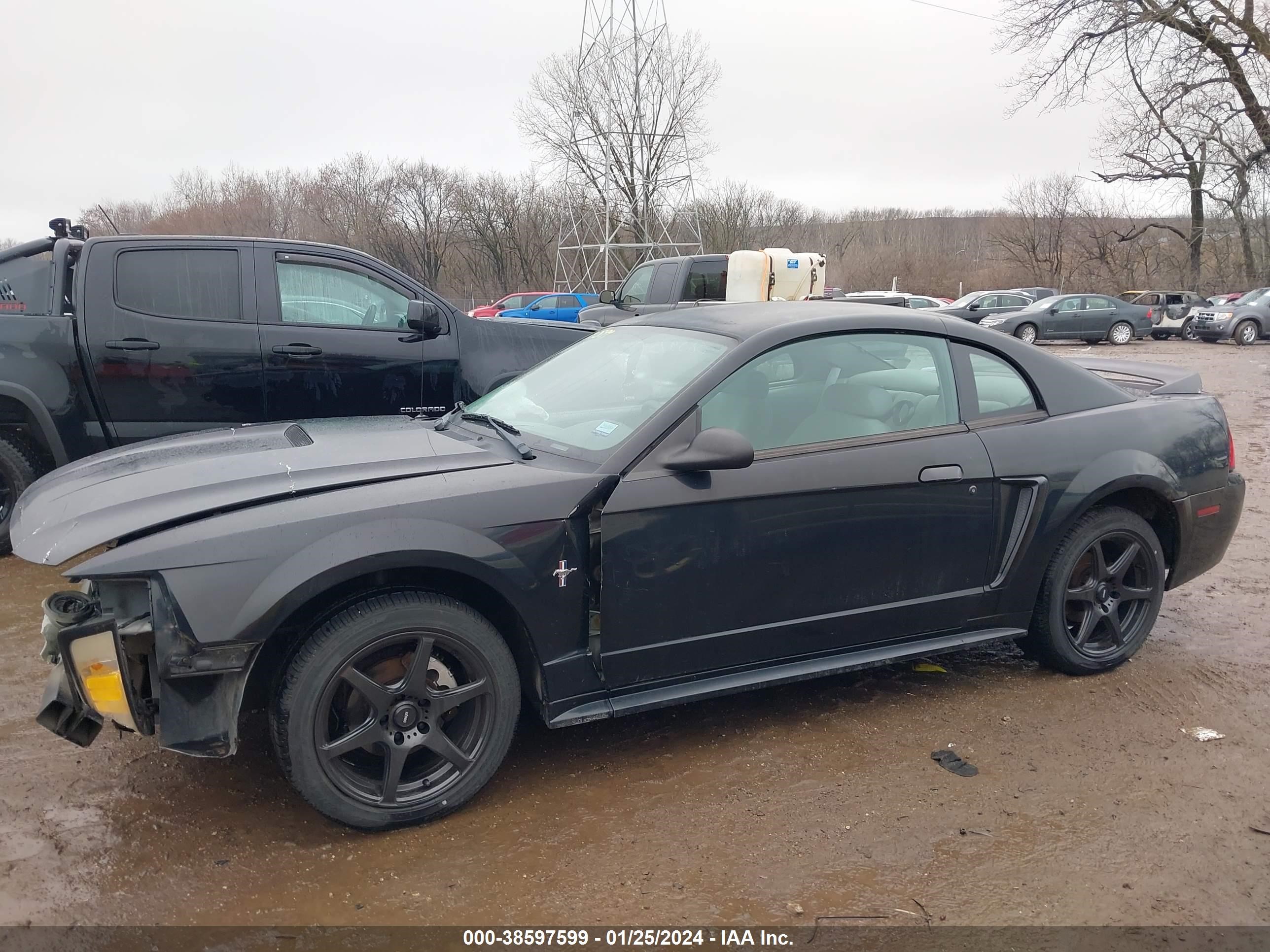 Photo 14 VIN: 1FAFP404XYF263093 - FORD MUSTANG 