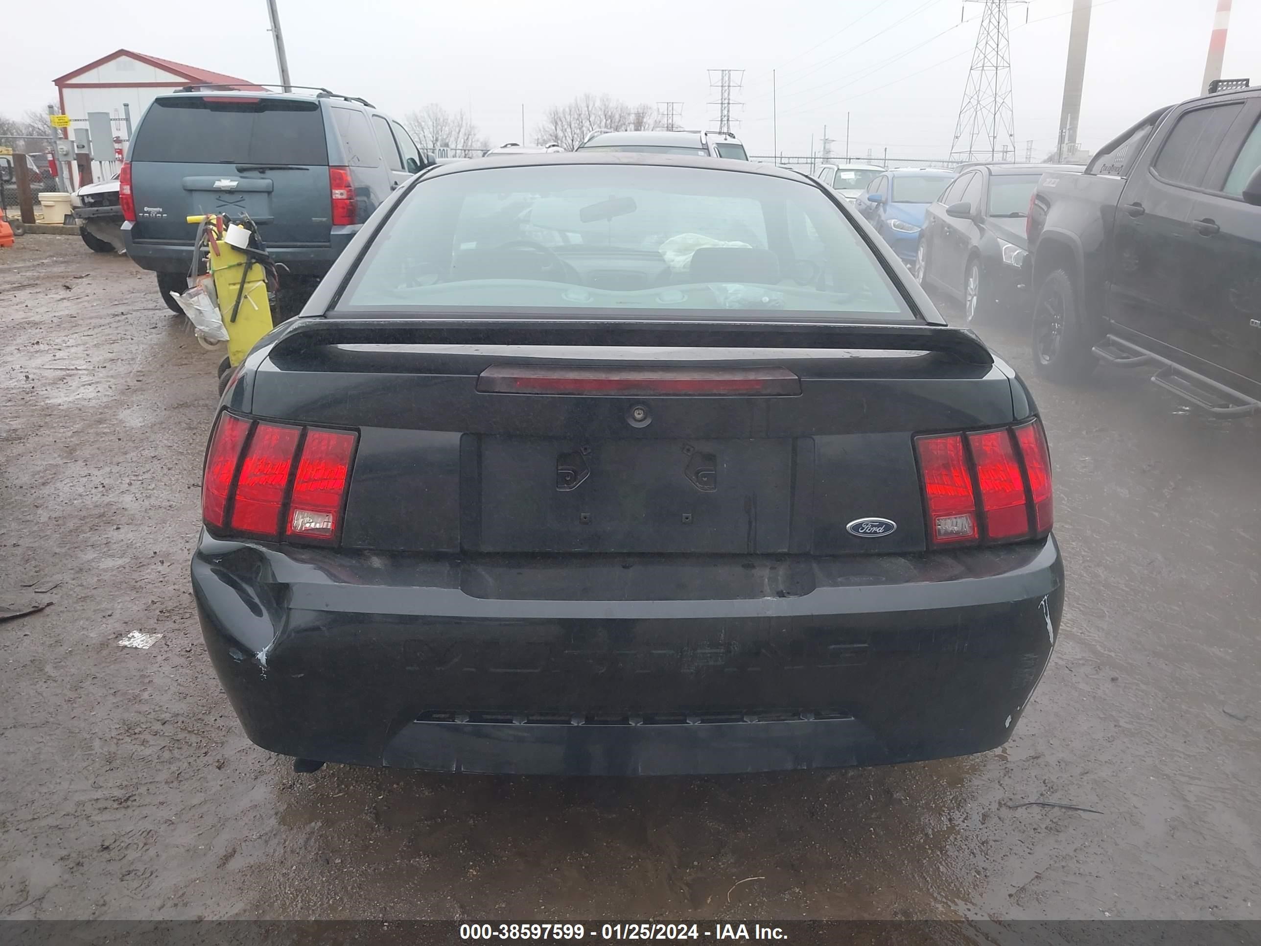 Photo 16 VIN: 1FAFP404XYF263093 - FORD MUSTANG 