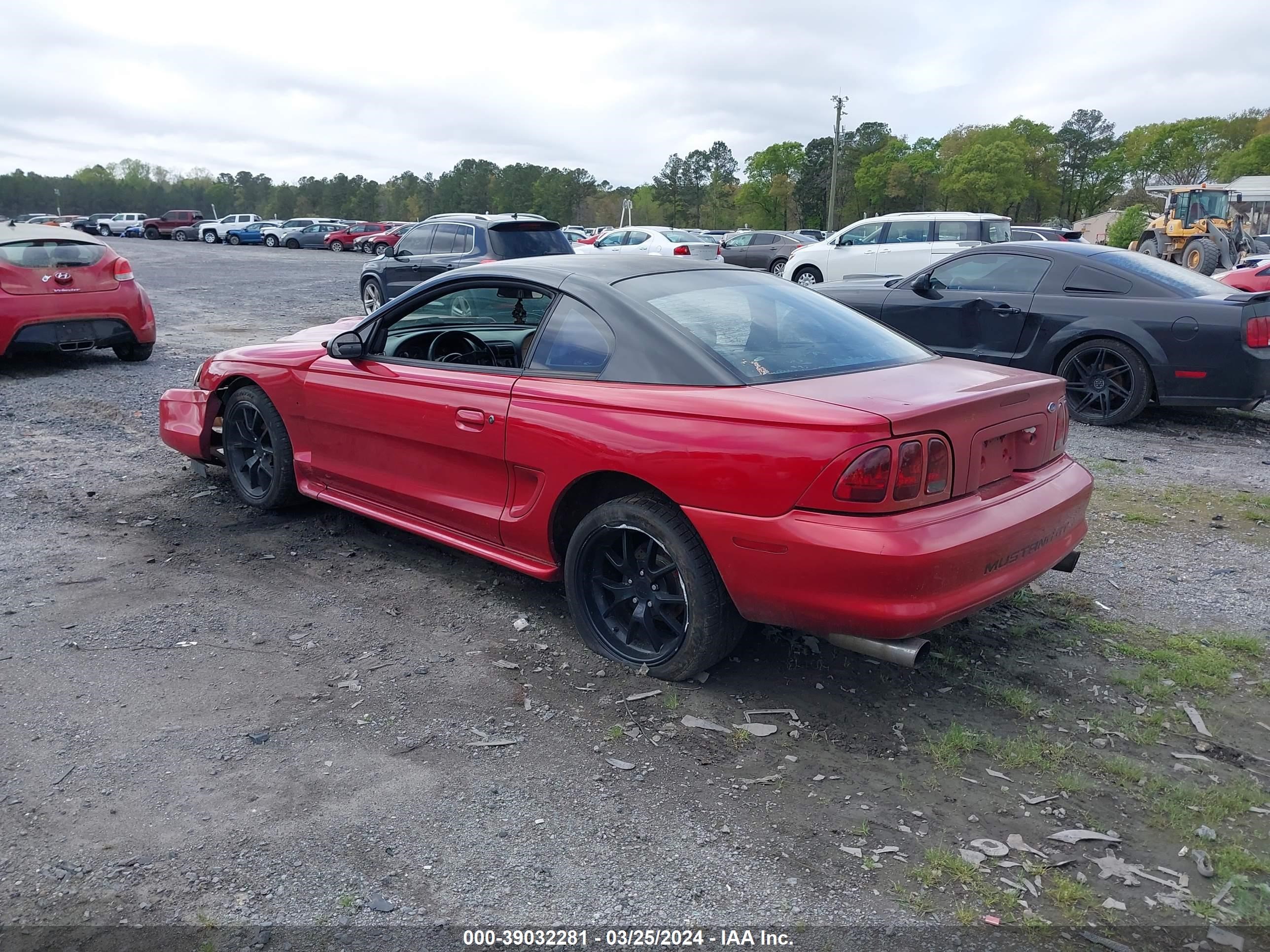 Photo 2 VIN: 1FAFP42XXWF106636 - FORD MUSTANG 