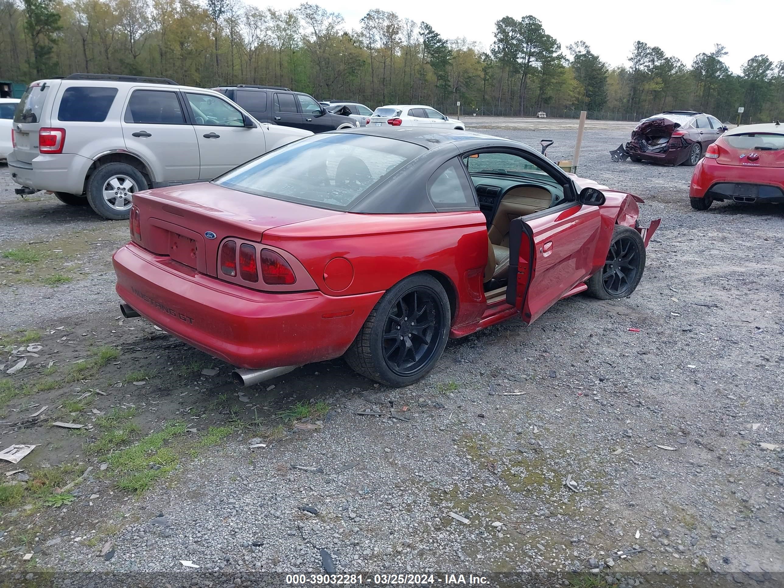 Photo 3 VIN: 1FAFP42XXWF106636 - FORD MUSTANG 