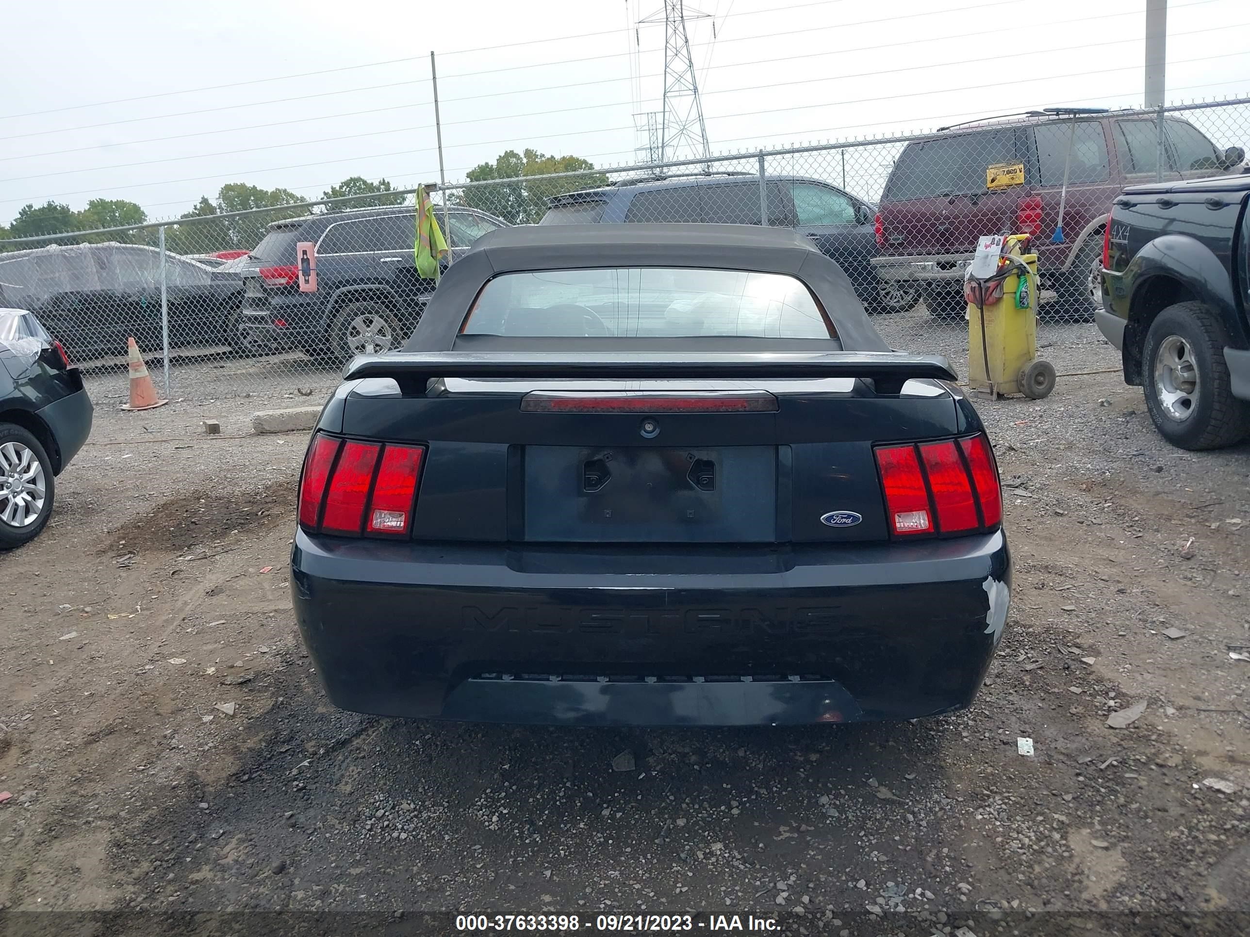 Photo 15 VIN: 1FAFP44402F198398 - FORD MUSTANG 