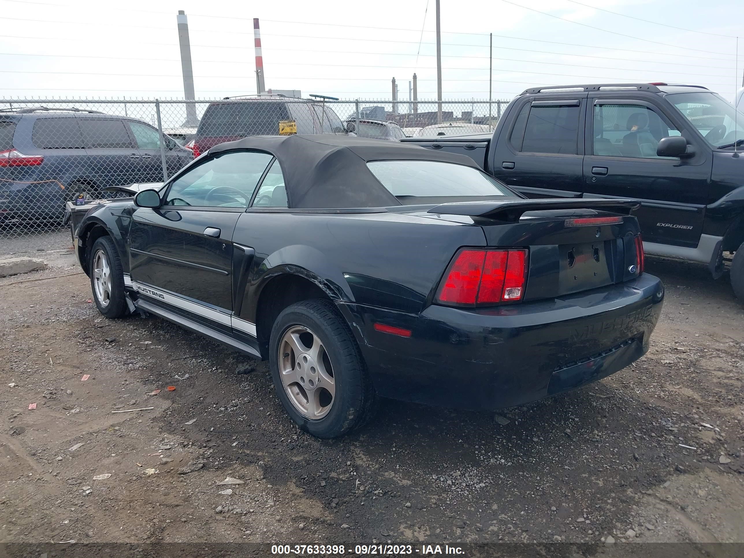 Photo 2 VIN: 1FAFP44402F198398 - FORD MUSTANG 