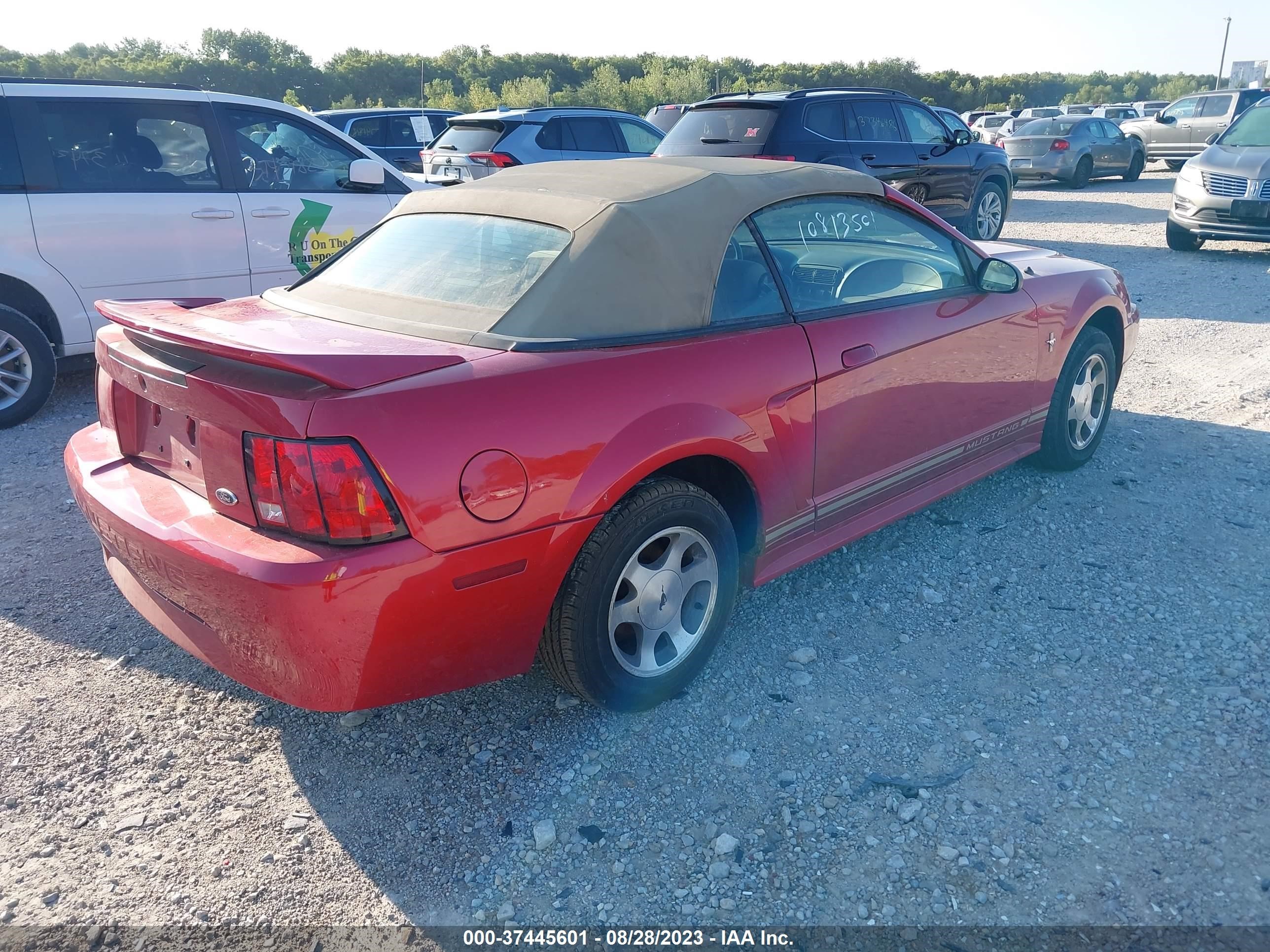 Photo 3 VIN: 1FAFP4445YF181802 - FORD MUSTANG 