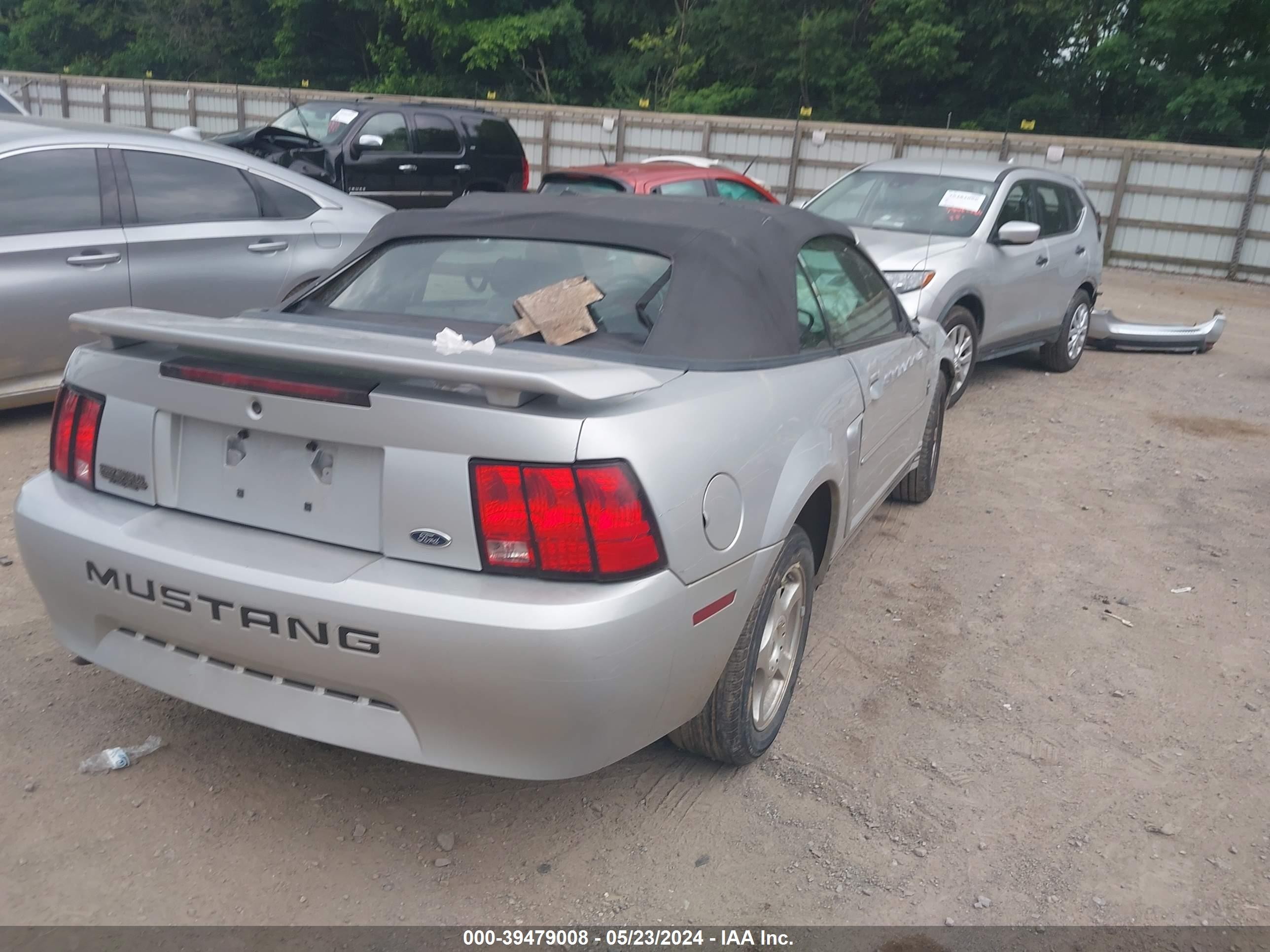 Photo 3 VIN: 1FAFP44463F419925 - FORD MUSTANG 