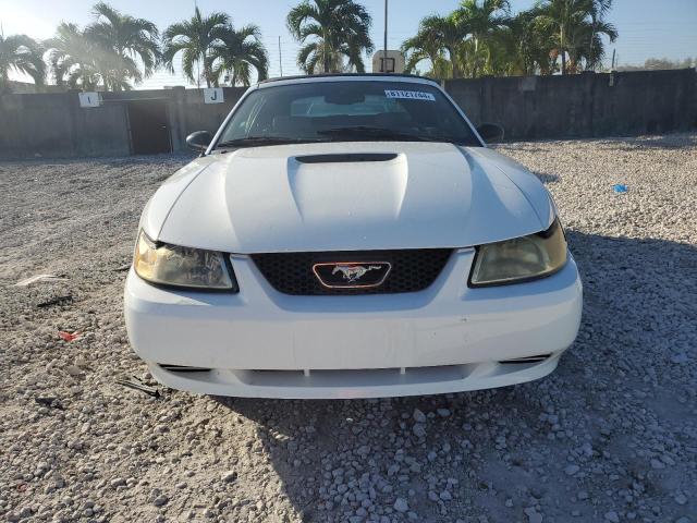 Photo 4 VIN: 1FAFP444XYF181049 - FORD MUSTANG 