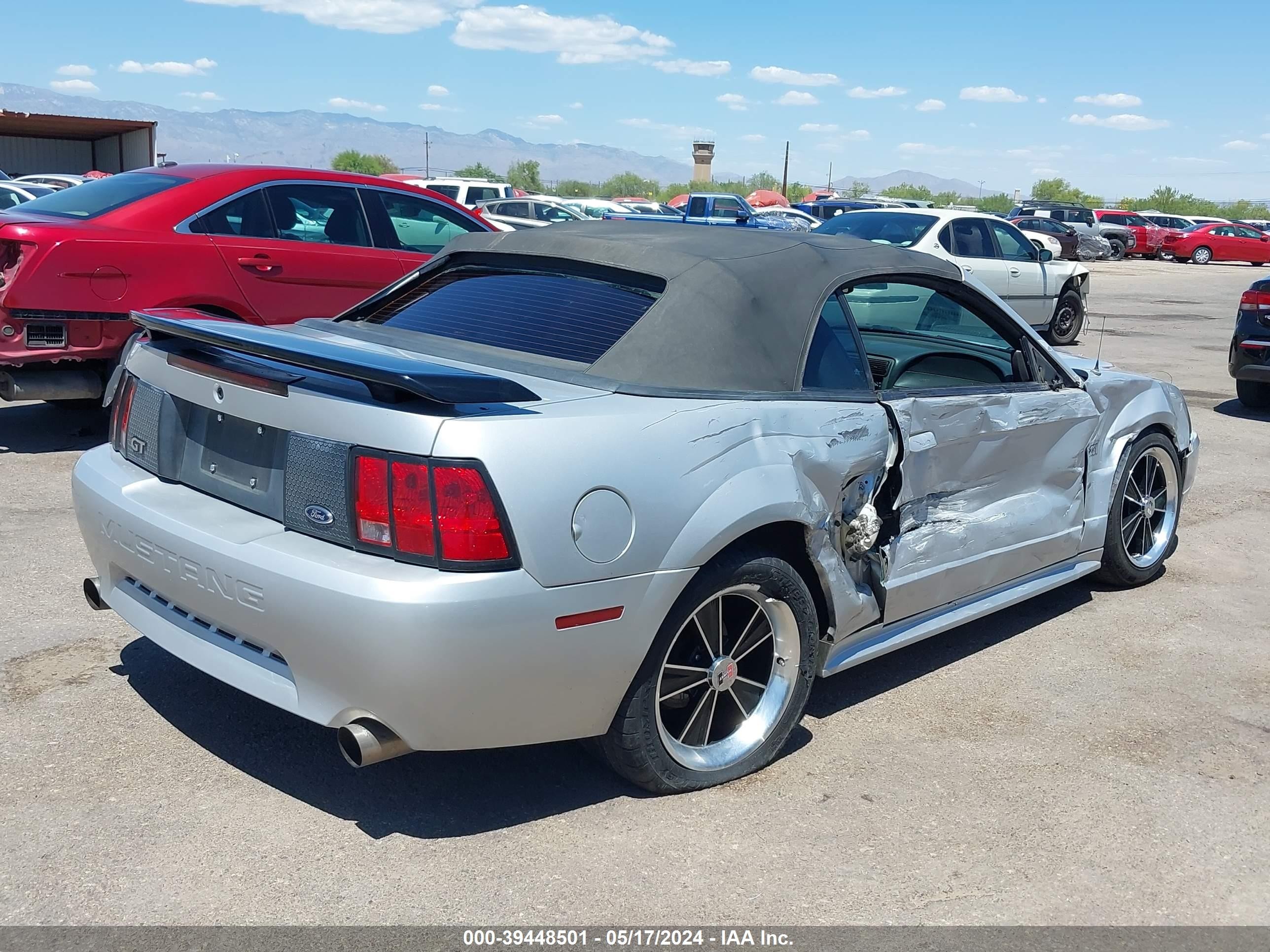 Photo 3 VIN: 1FAFP45X4YF108025 - FORD MUSTANG 