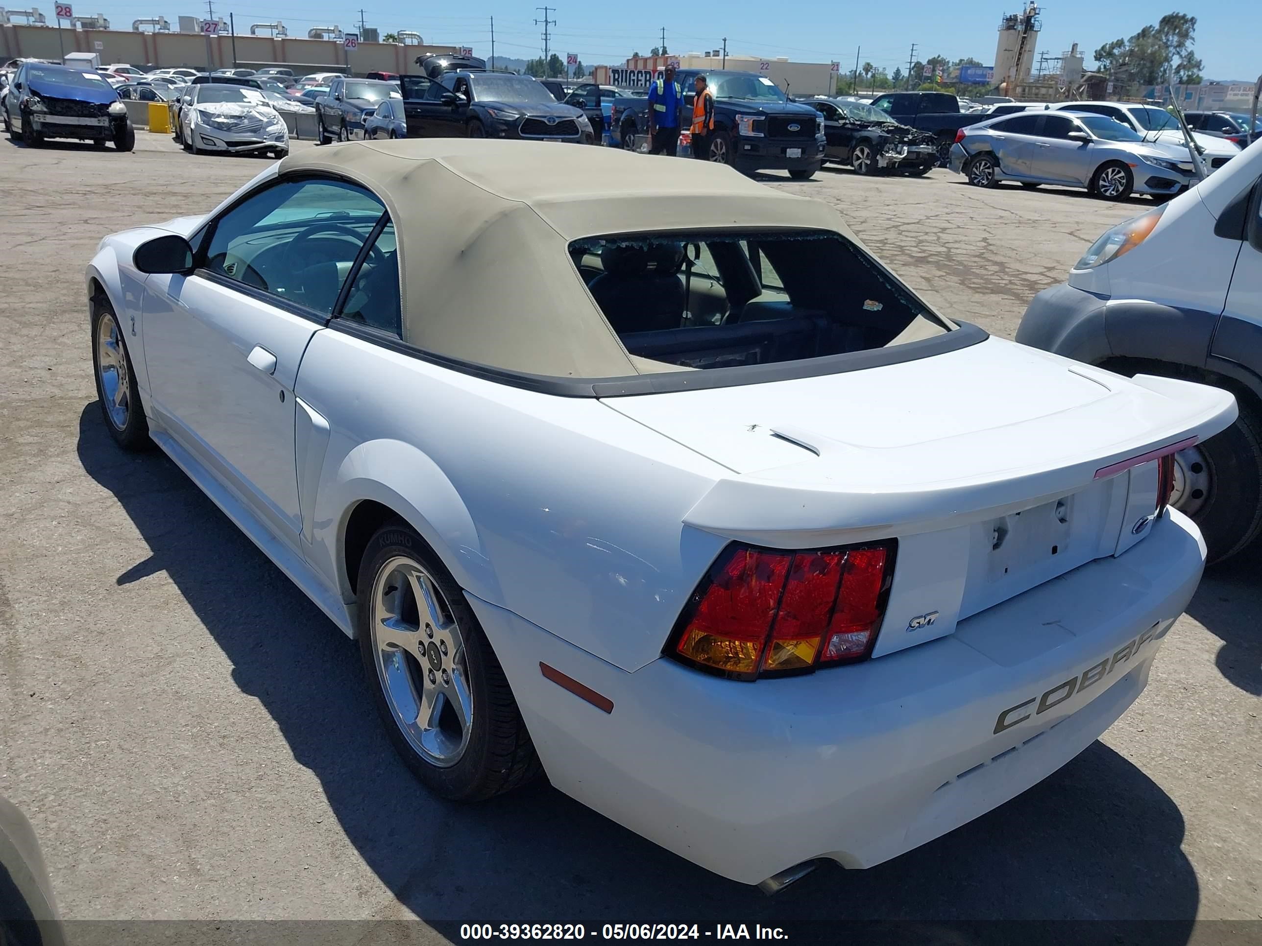 Photo 2 VIN: 1FAFP46V61F226905 - FORD MUSTANG 