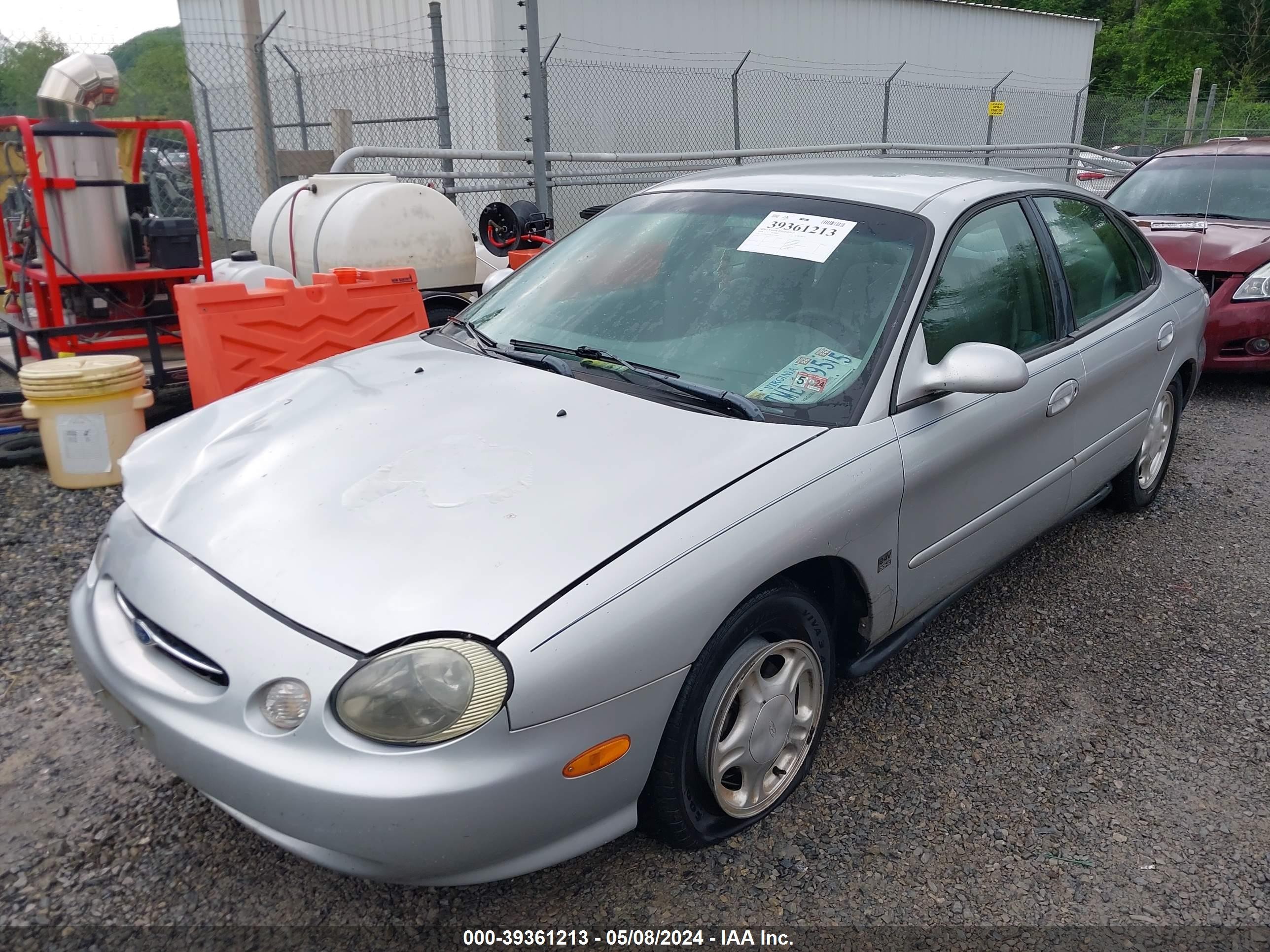 Photo 1 VIN: 1FAFP52S3WG151485 - FORD TAURUS 