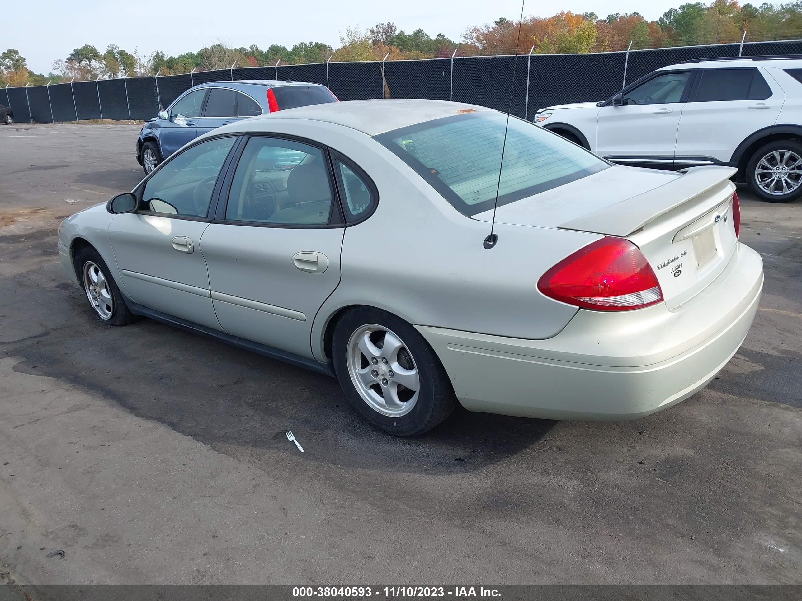 Photo 2 VIN: 1FAFP53215A133454 - FORD TAURUS 