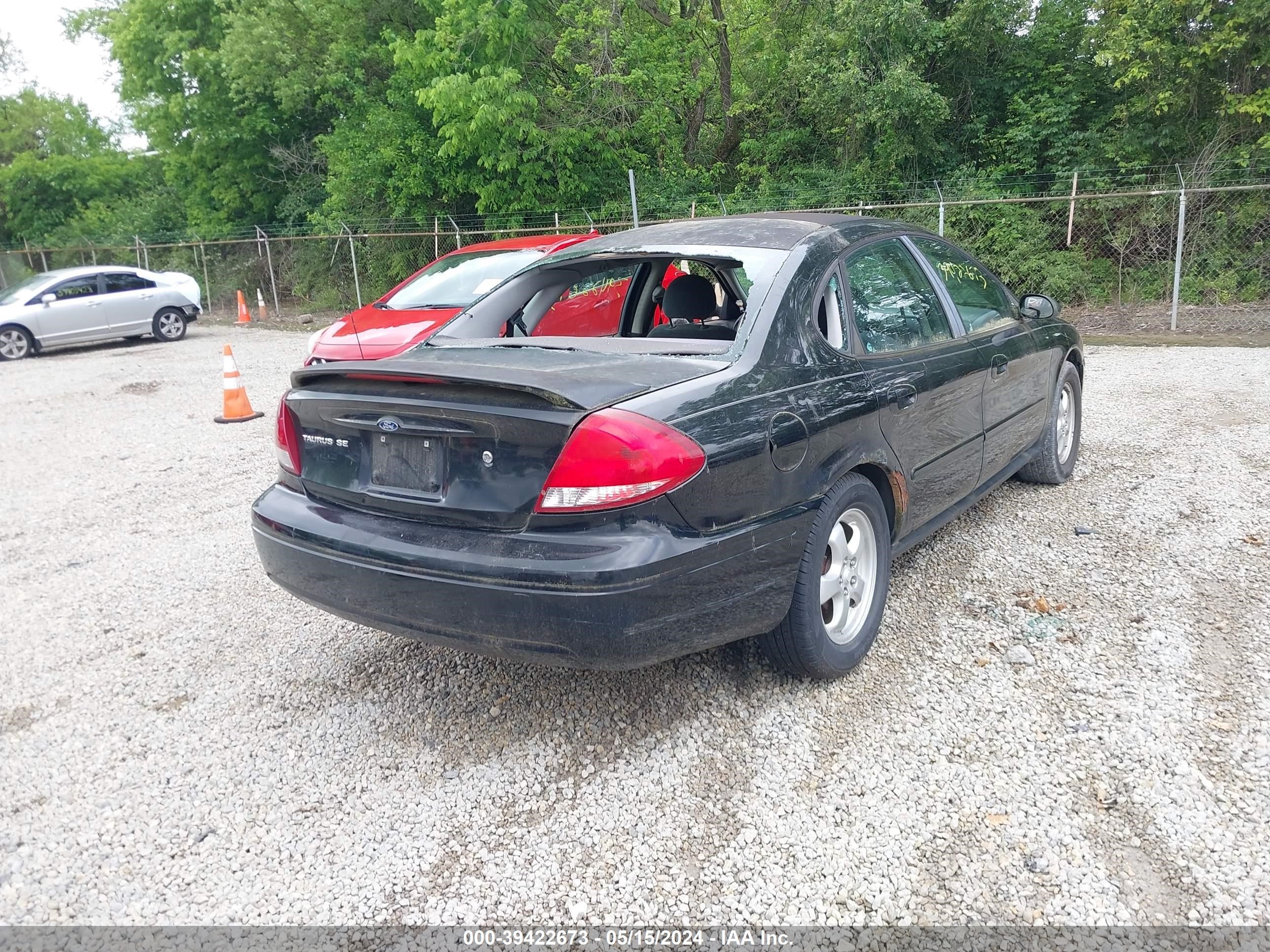 Photo 3 VIN: 1FAFP53235A133147 - FORD TAURUS 