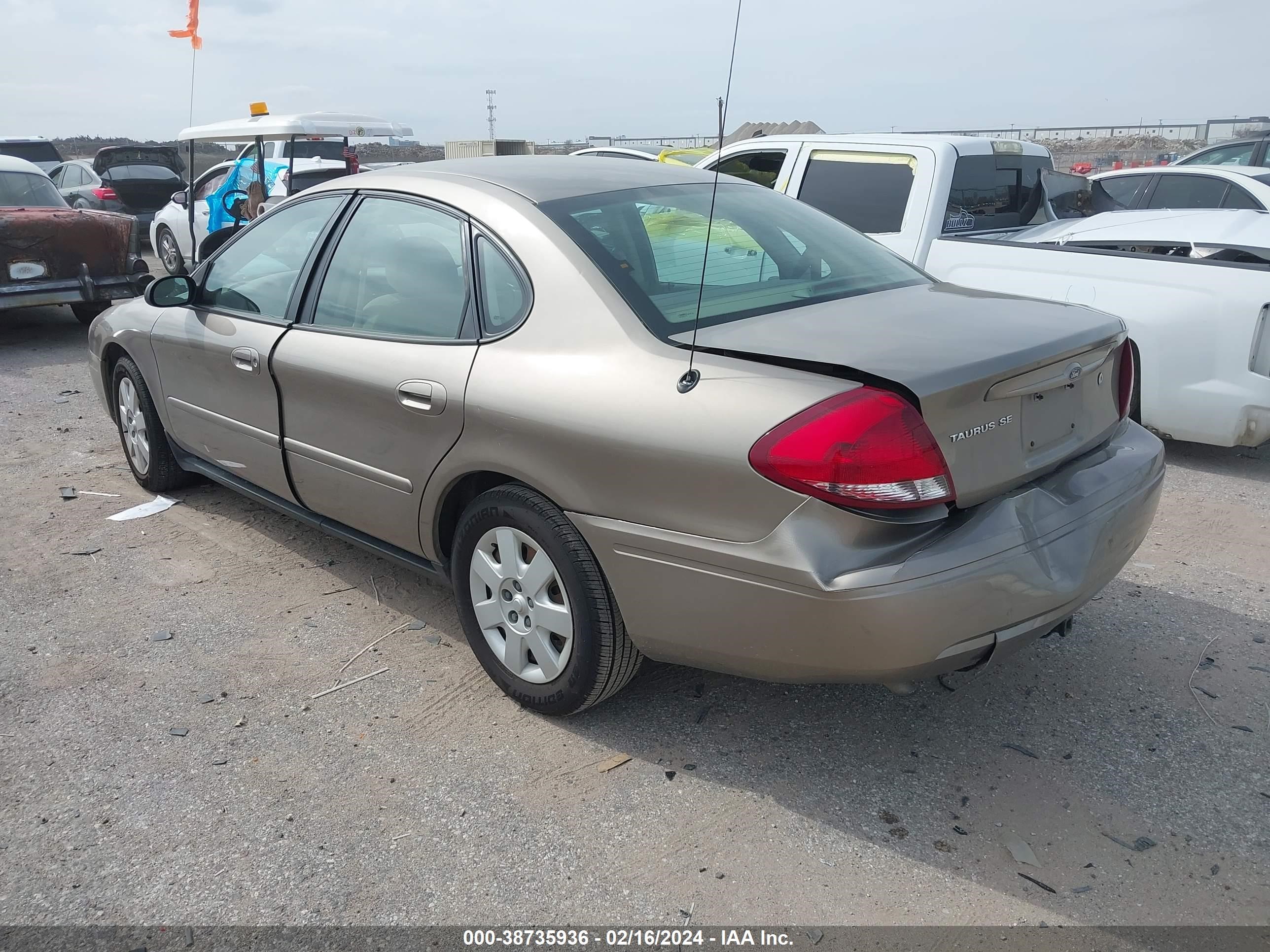 Photo 2 VIN: 1FAFP53235A161403 - FORD TAURUS 