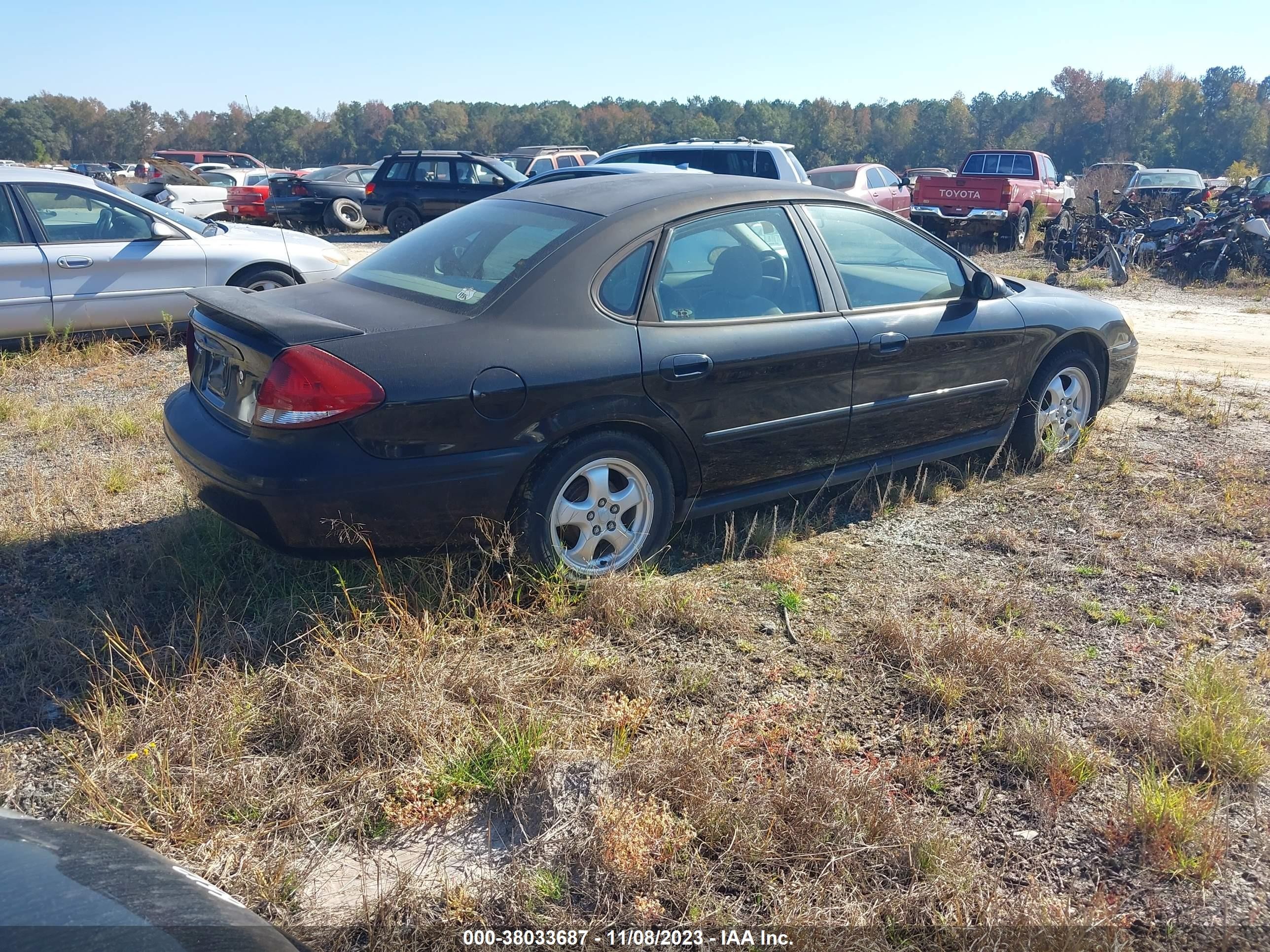 Photo 3 VIN: 1FAFP53245A271604 - FORD TAURUS 