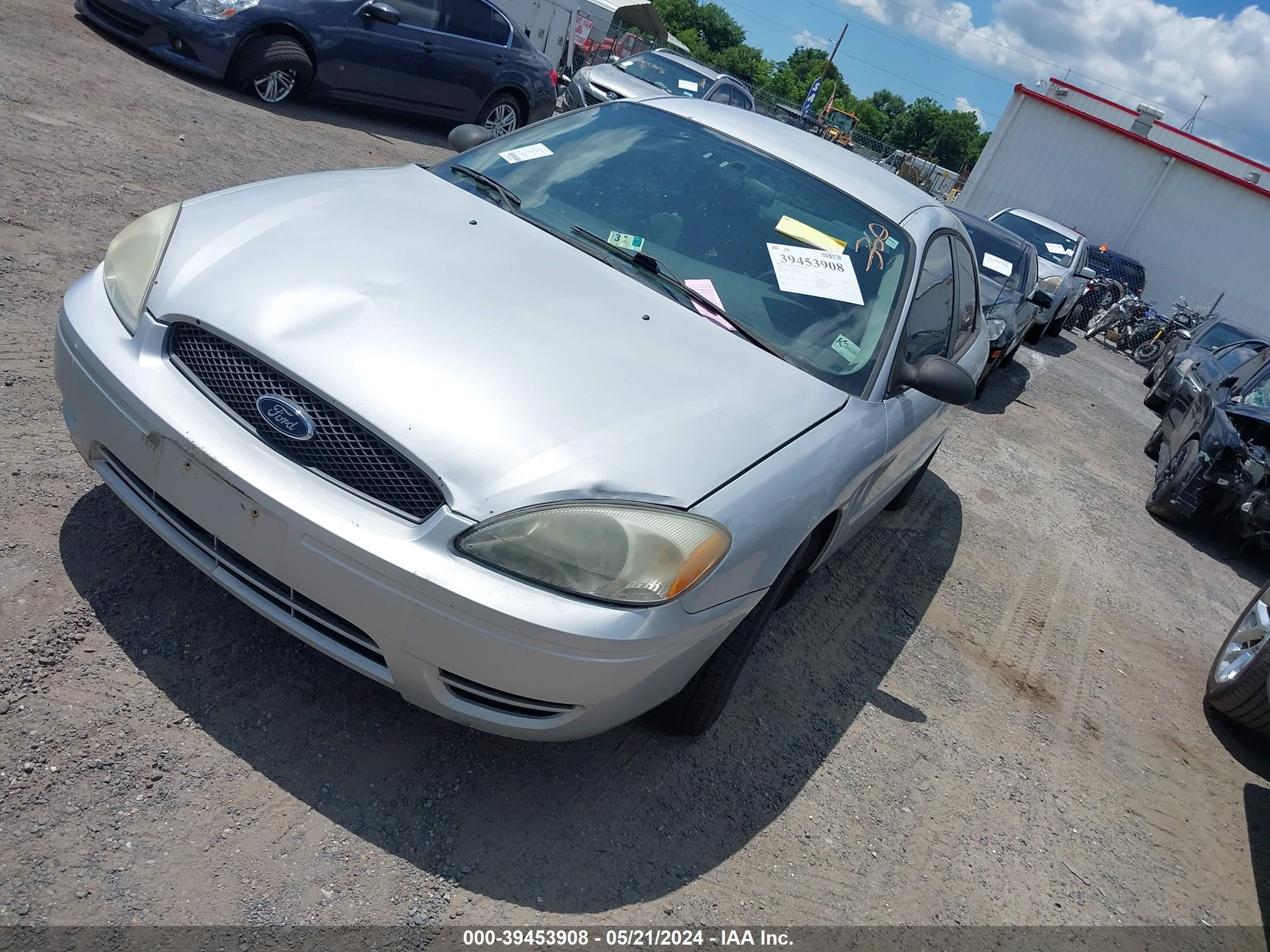 Photo 1 VIN: 1FAFP53275A272438 - FORD TAURUS 