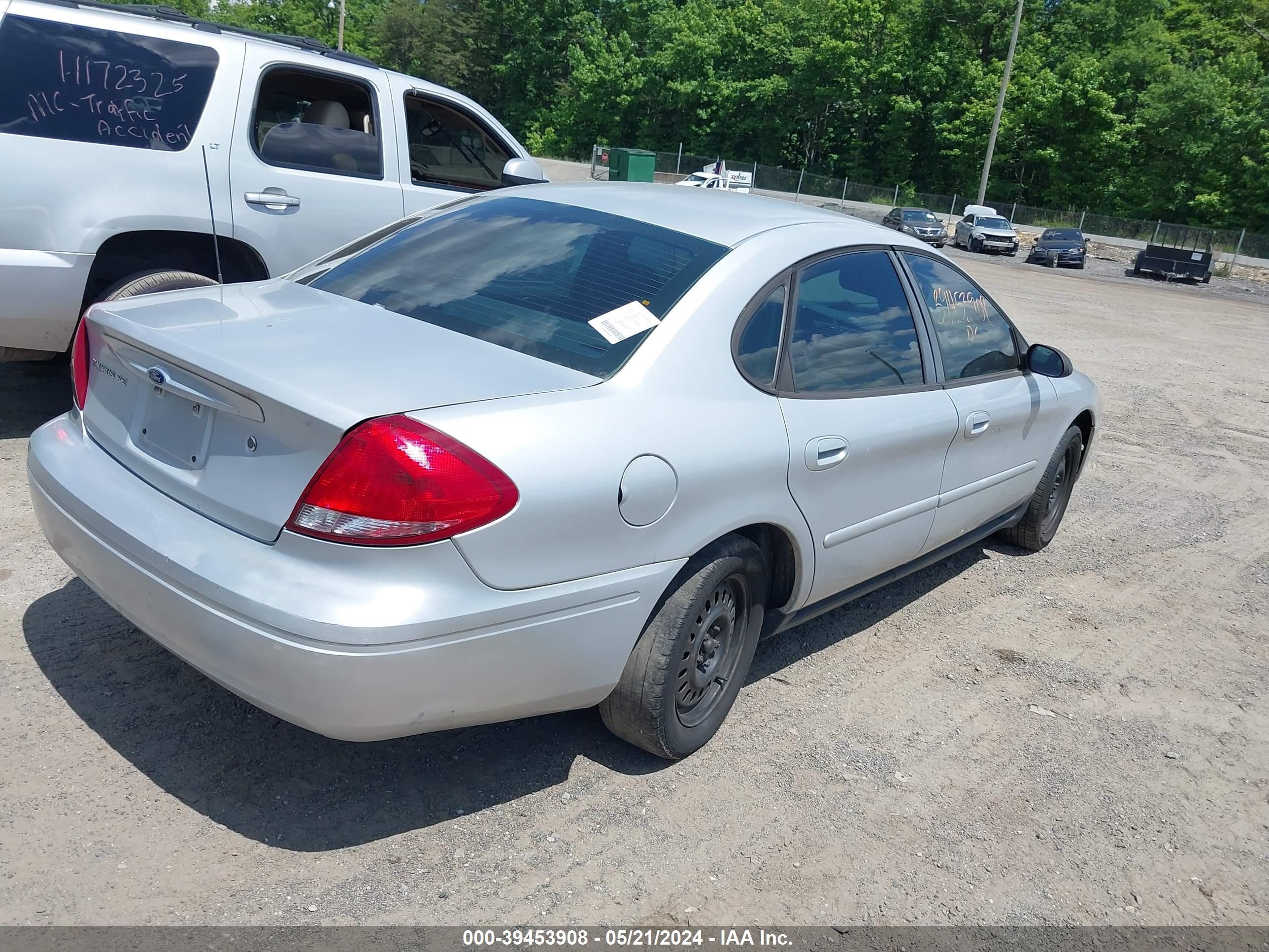 Photo 3 VIN: 1FAFP53275A272438 - FORD TAURUS 