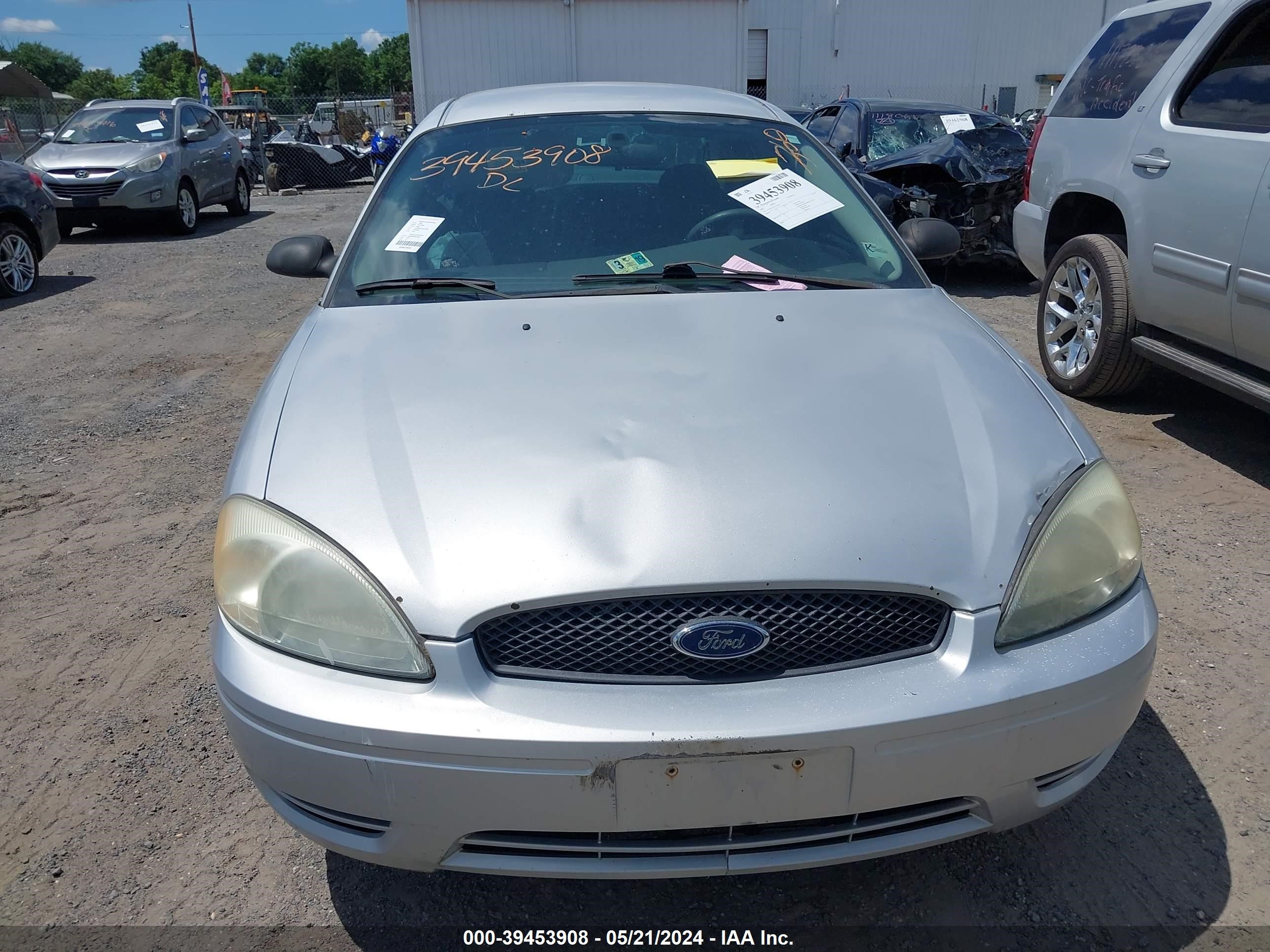 Photo 5 VIN: 1FAFP53275A272438 - FORD TAURUS 