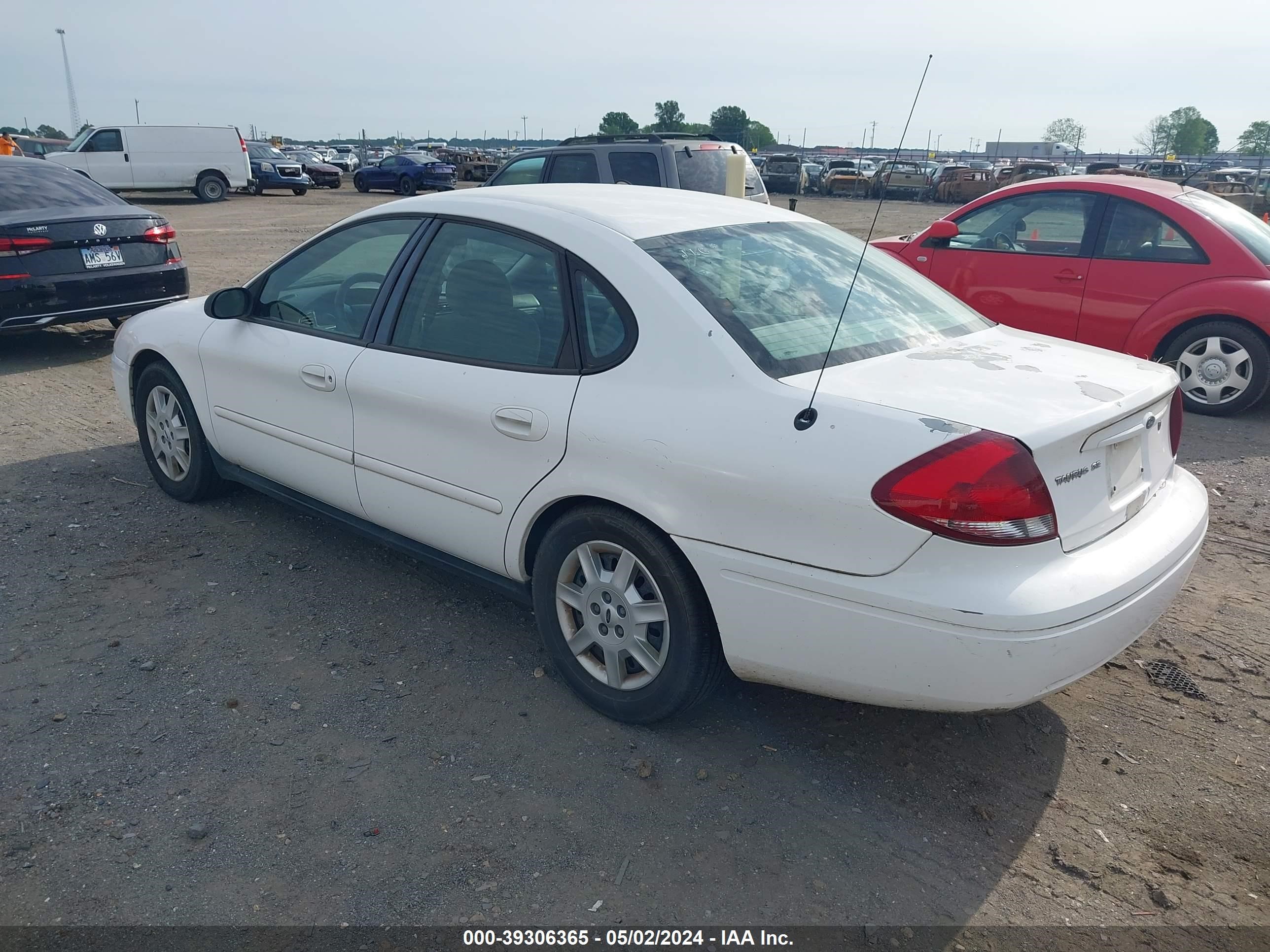 Photo 2 VIN: 1FAFP53286A252894 - FORD TAURUS 